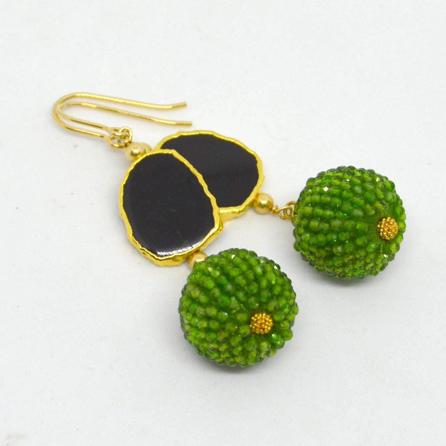 Contemporary Decadent Jewels Chrome Diopside Onyx Gold Drop Earrings For Sale