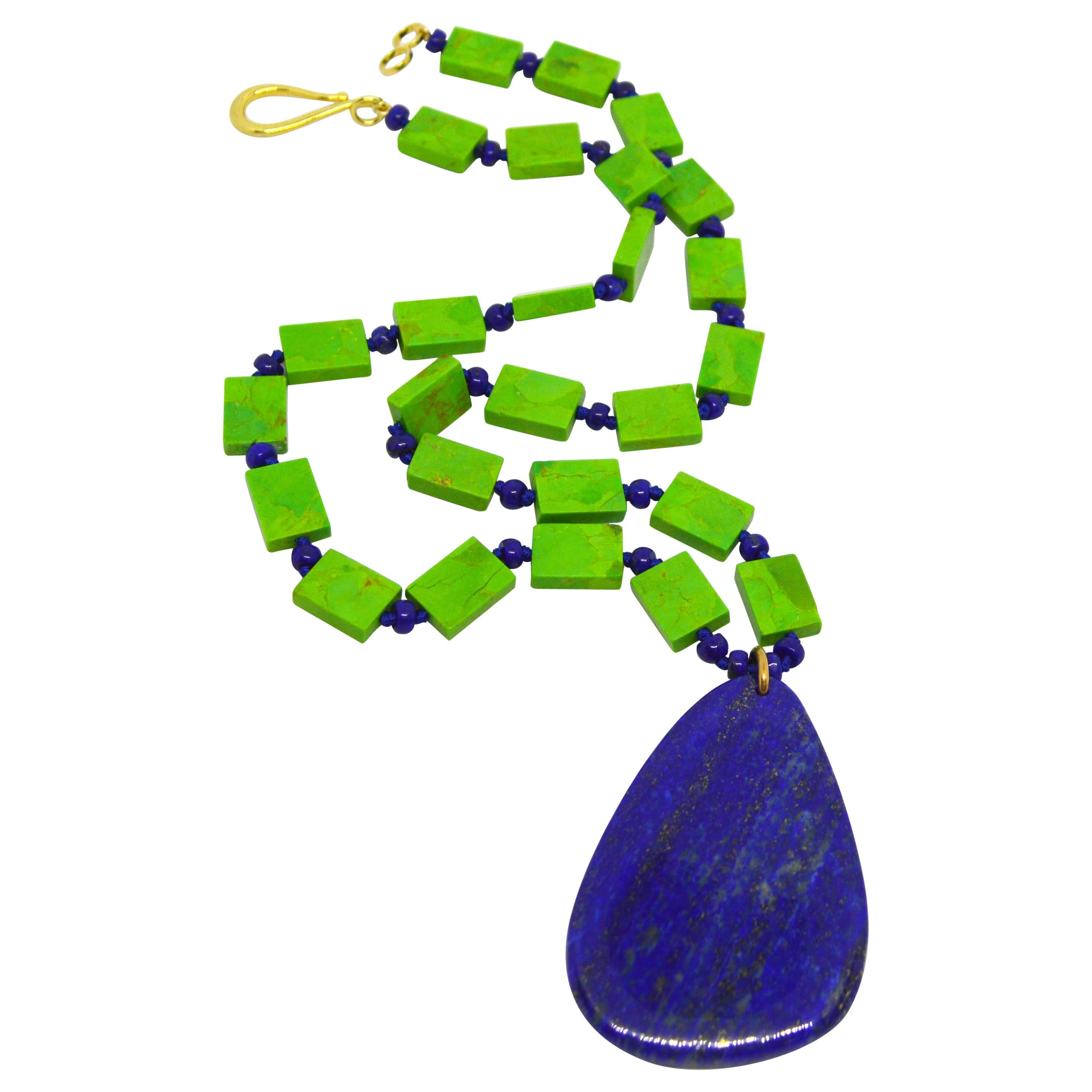 Decadent Jewels Green Mojave Turquoise Lapis Lazuli Gold Pendant Necklace For Sale