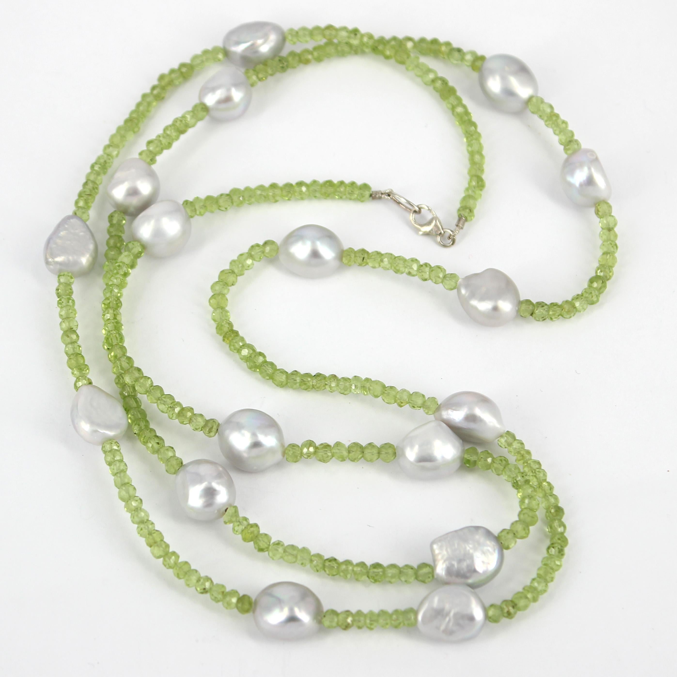 Modern Decadent Jewels Peridot Grey Fresh Water Pearl Necklace For Sale