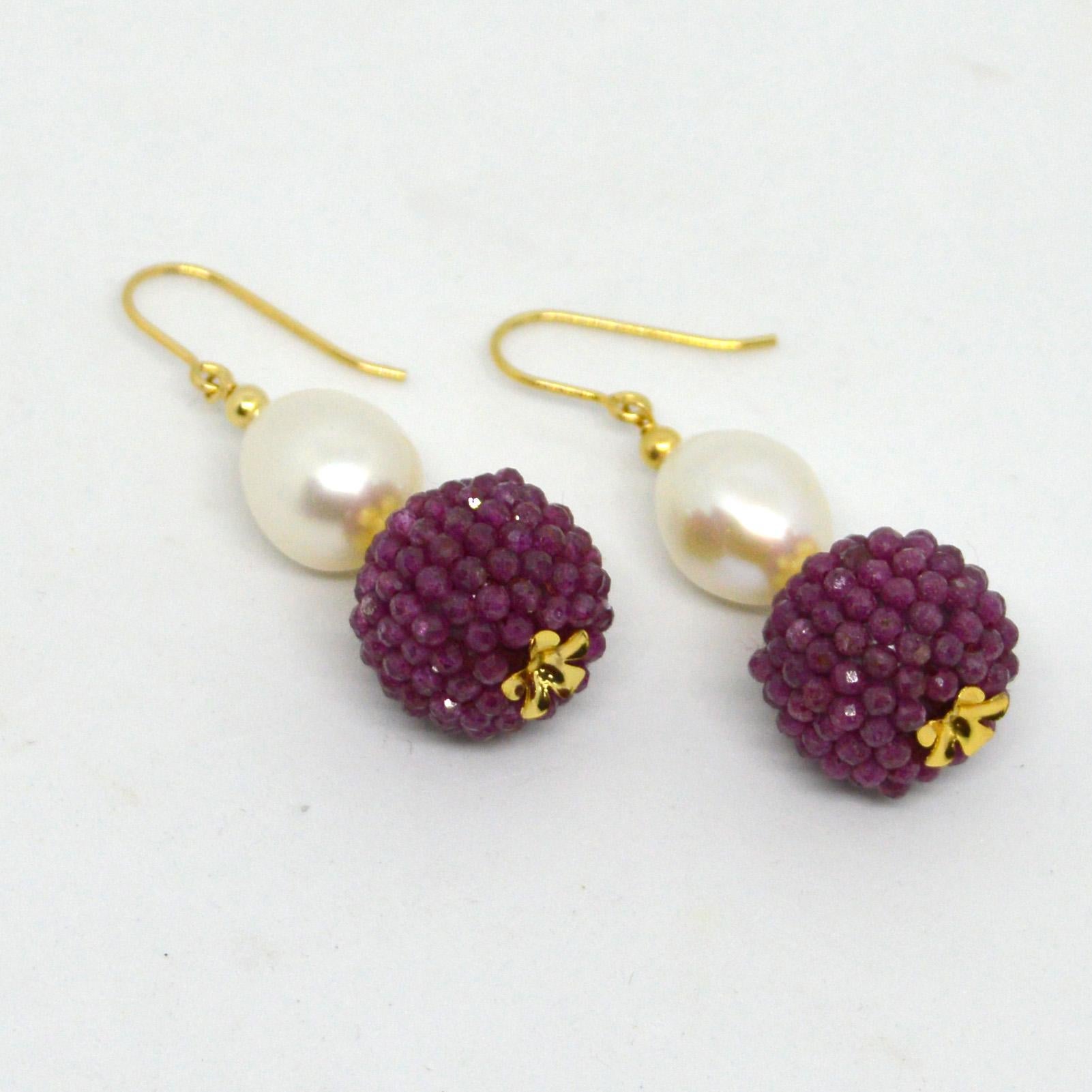 Bead Decadent Jewels Ruby Fresh Water Pearl Gold Drop Earrings For Sale