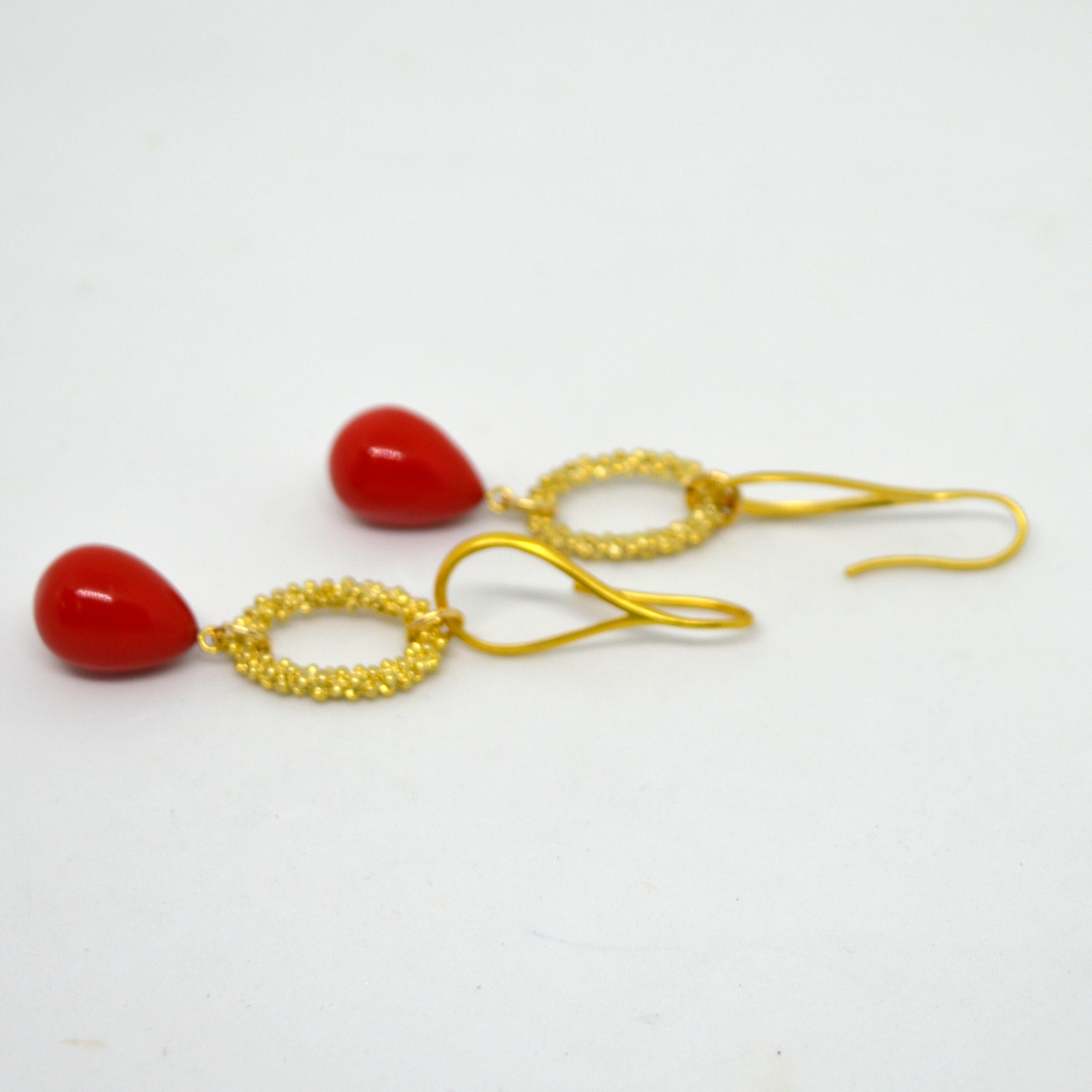 Bead Decadent Jewels Shell Based Pearl Red Briolette Gold Earrings For Sale