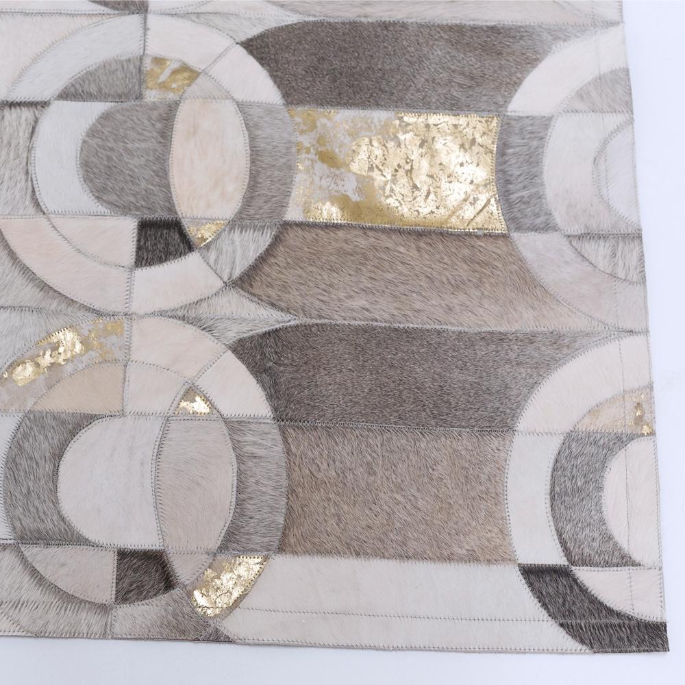 Contemporary Decadent New Customizable Curvo Gray and Gold Cowhide Area Floor Rug Small For Sale