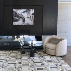 Decadente Nueva alfombra personalizable de cuero de vaca Curvo Gris y Oro X-Grande