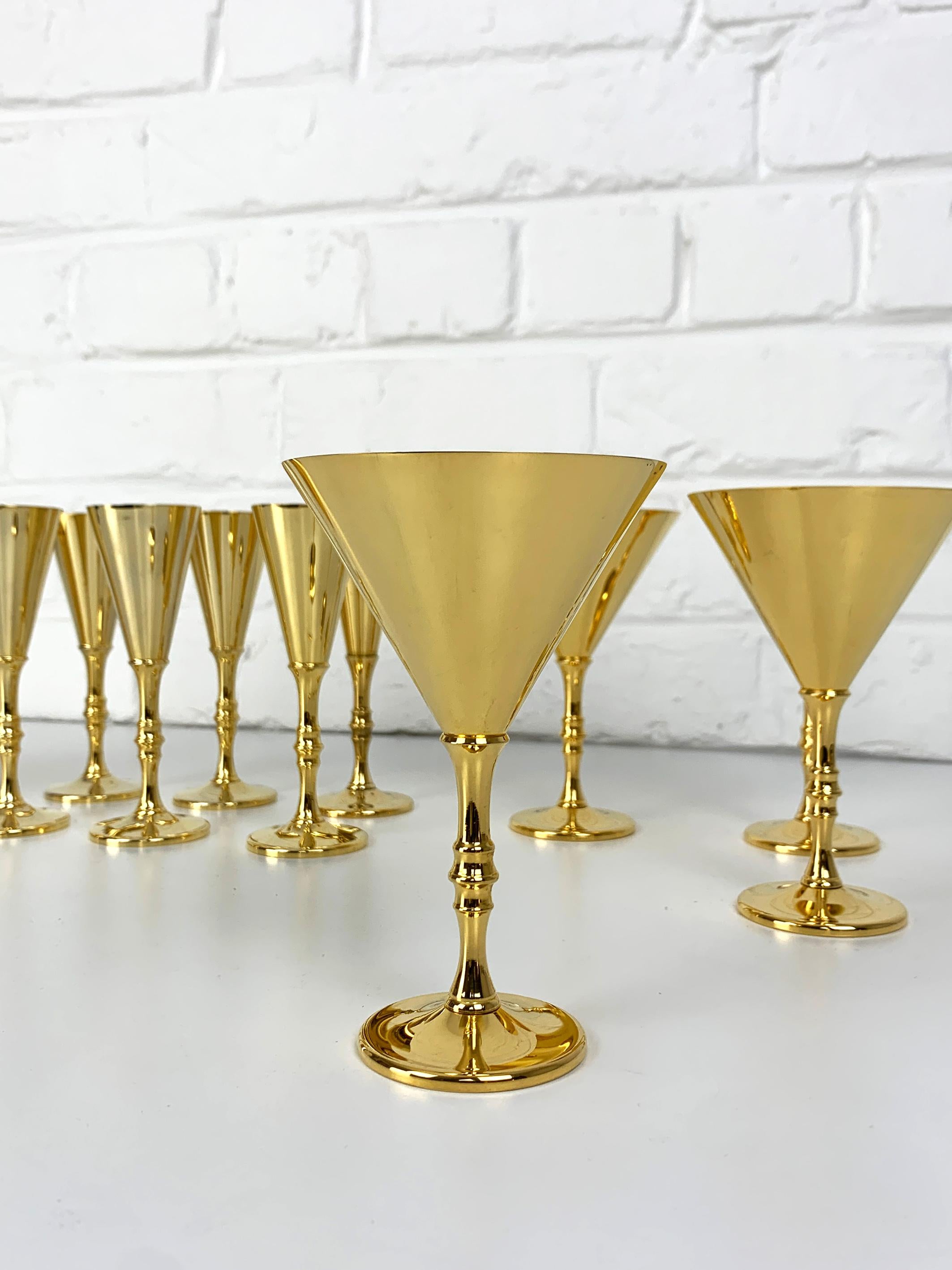 Decanter & 10 glasses in gold plated brass, Pierre Forsell for Skultuna, 1960s For Sale 4