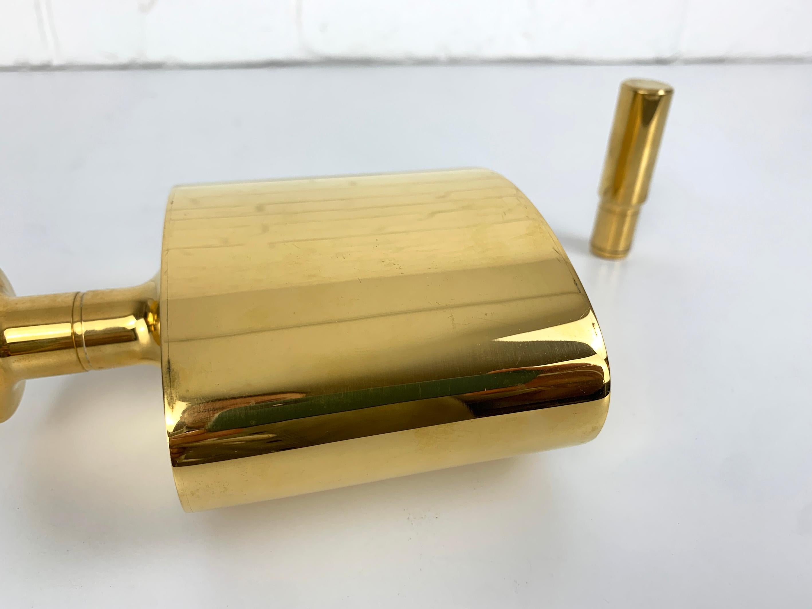 Decanter / Fiaschetta, ottone placcato oro 23 carati Pierre Forssell per Skultuna, anni '60 in vendita 4