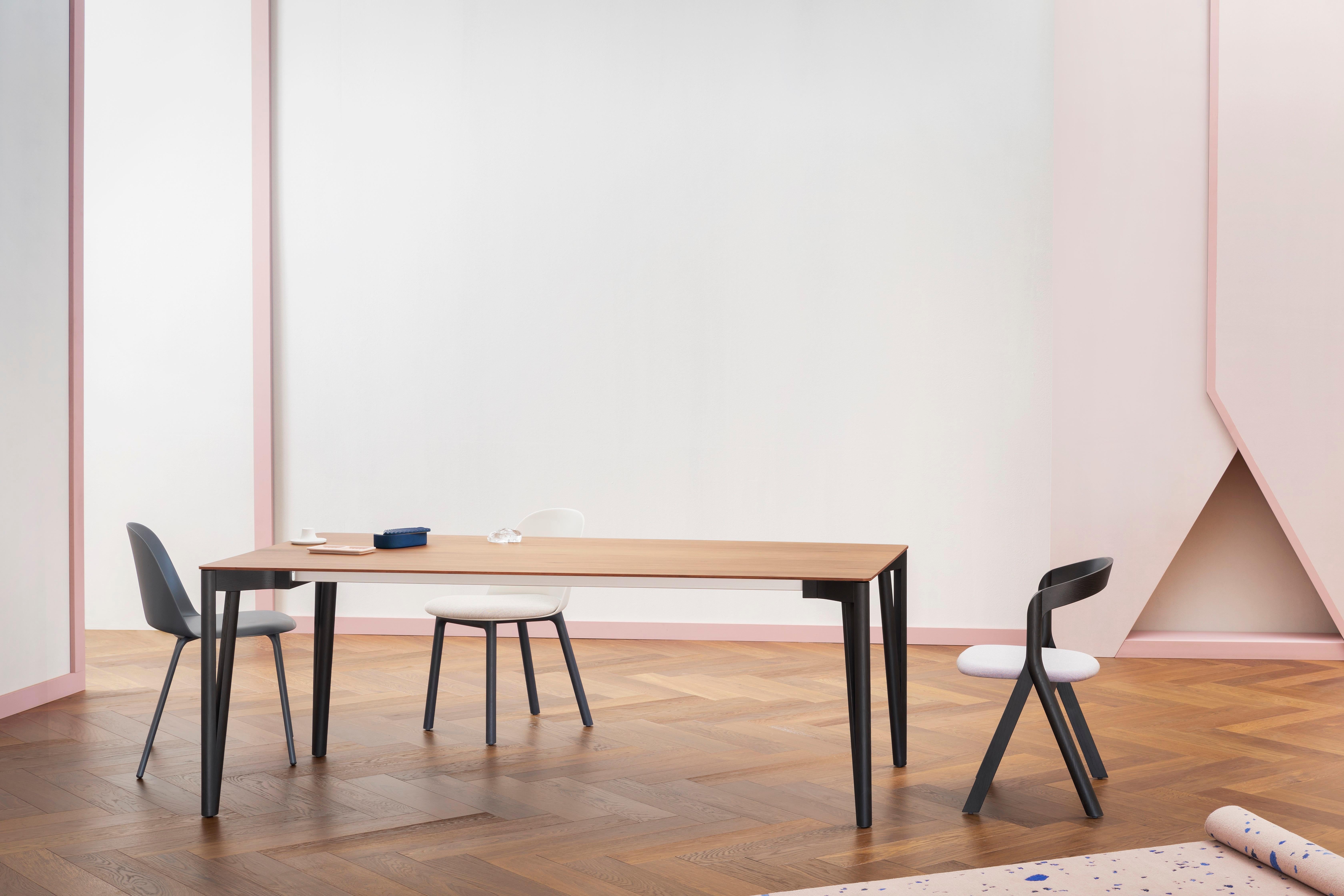 Moderne Table à rallonge Decapo avec base en aniline noire:: par Francesco Beghetto en vente