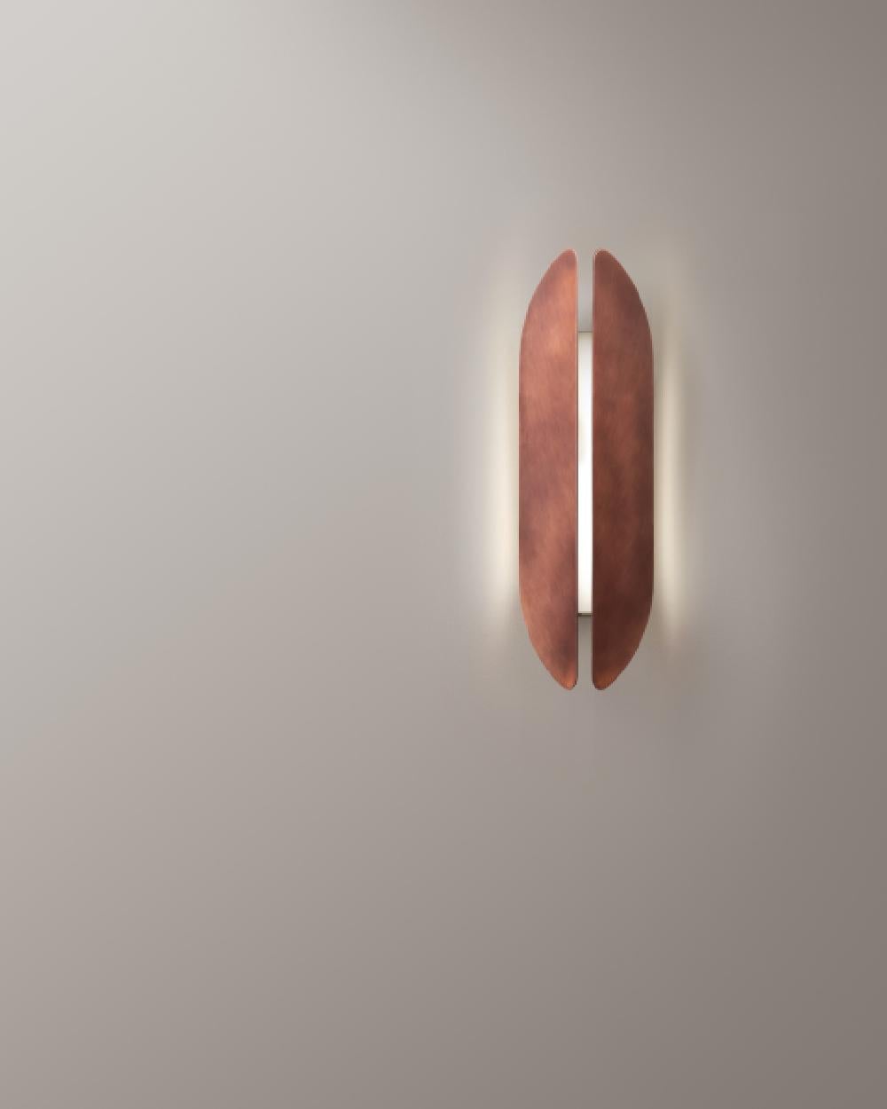 DeCastelli AARE Medium Wall Light in Brass by Alexander Purcell Rodrigues For Sale 2