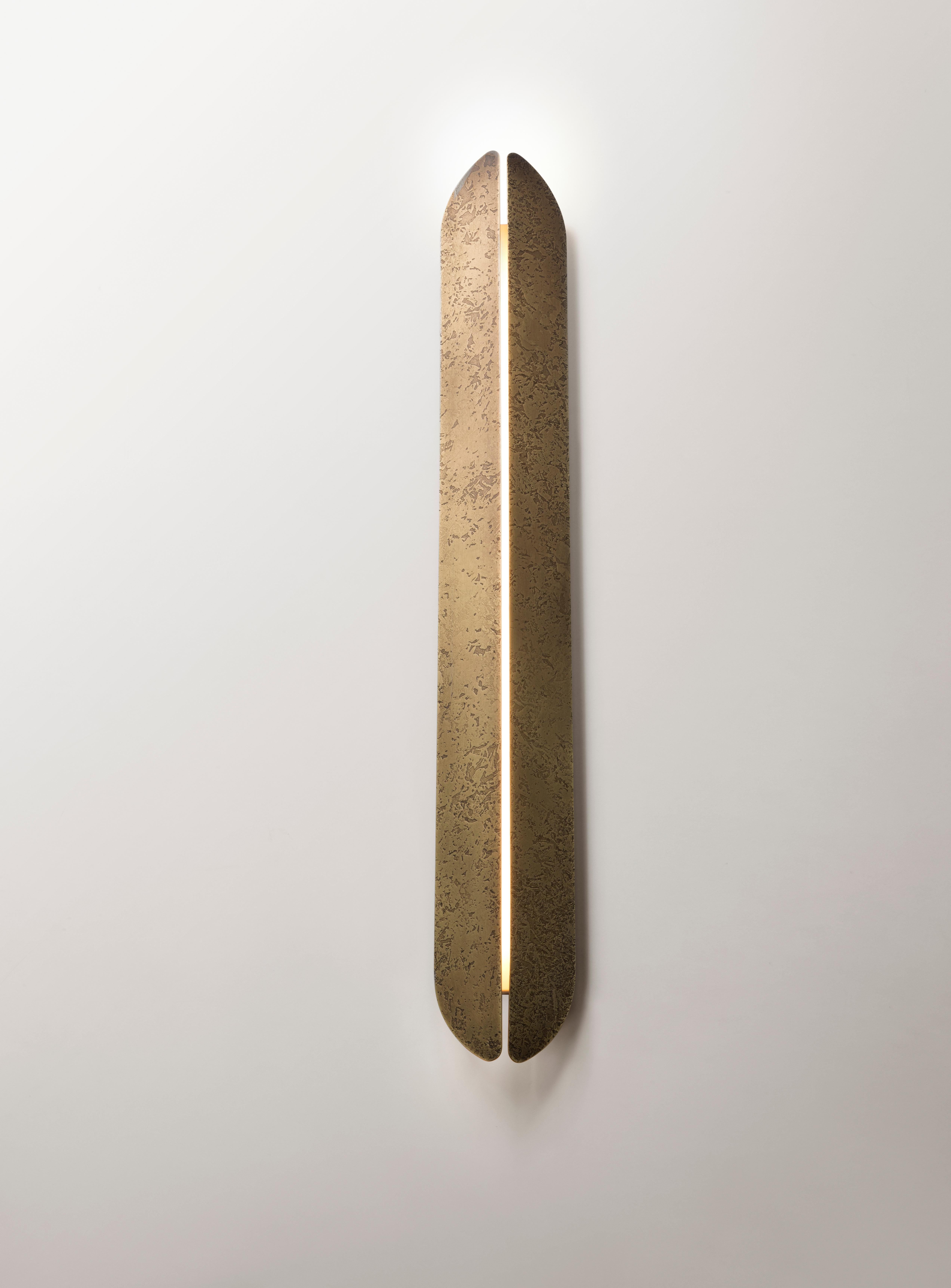 Moderno DeCastelli AARE Piccola Applique in Rame G5 di Alexander Purcell Rodrigues in vendita