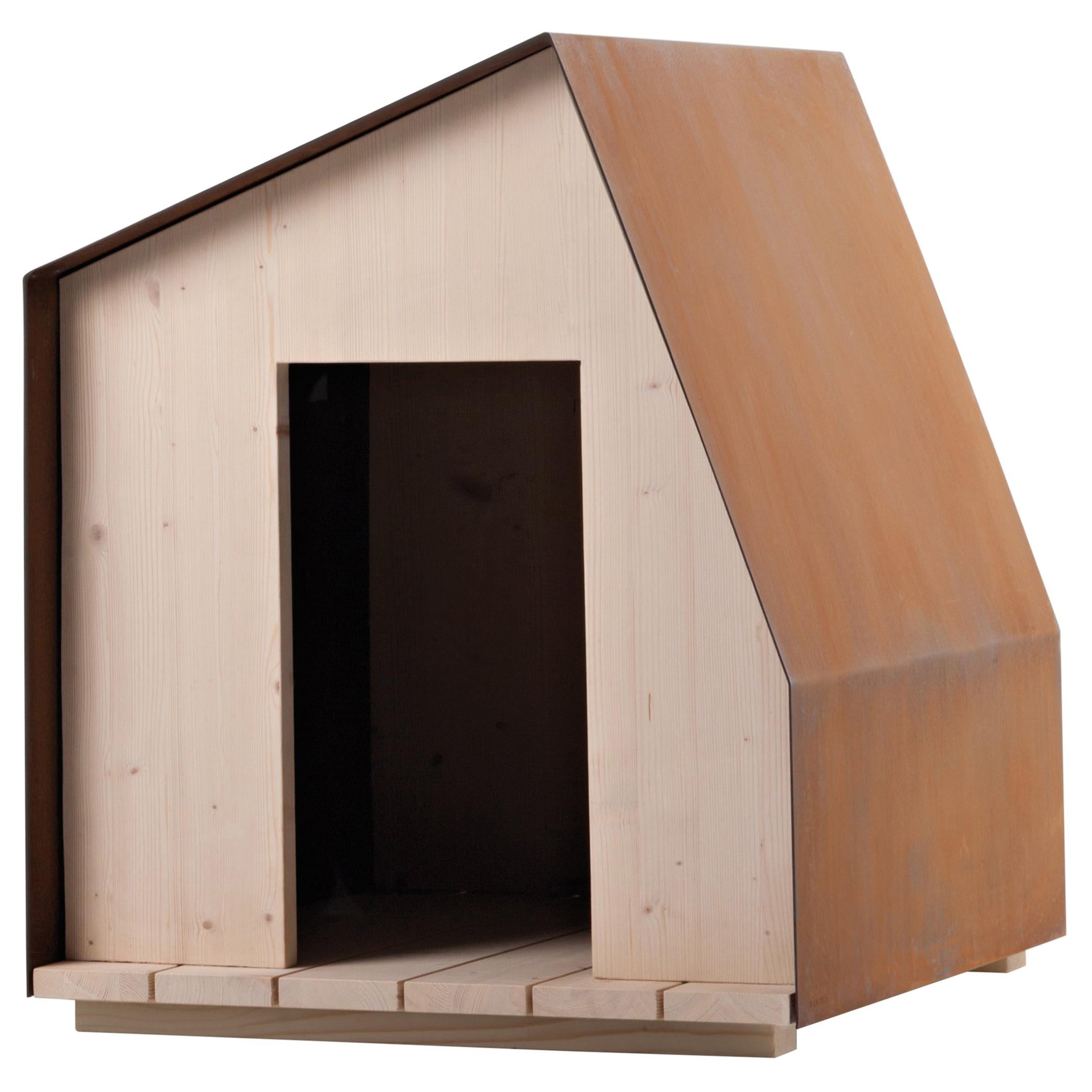 DeCastelli Hundehaus N°1 aus natürlichem Corten von Filippo Pisan im Angebot