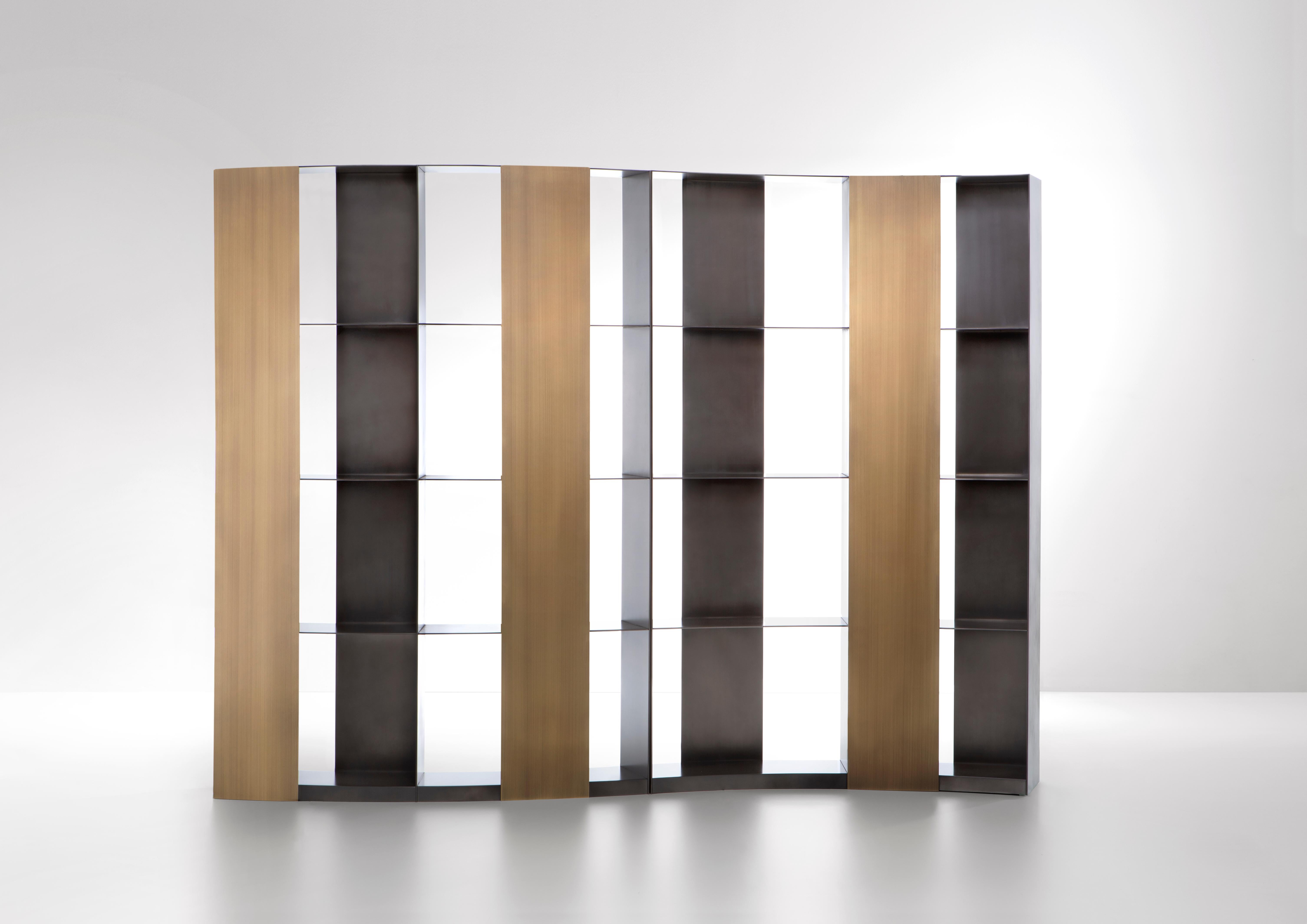 Modern DeCastelli Nami Modular Bookcase in Striped DeLabré Brass by Andrea Parisio For Sale
