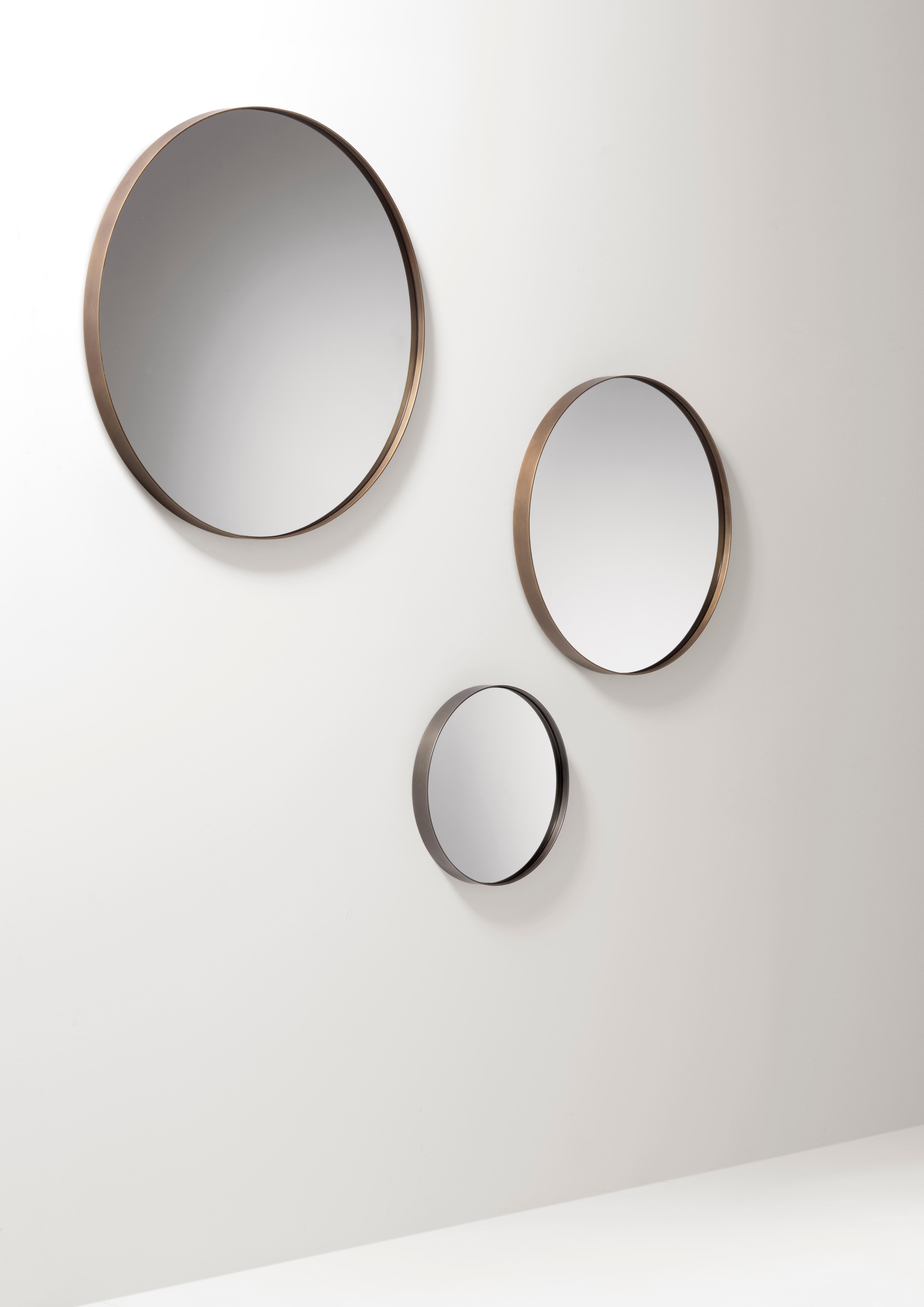 Modern DeCastelli Riflesso 90 Mirror with Brass Frame by R&D De Castelli For Sale