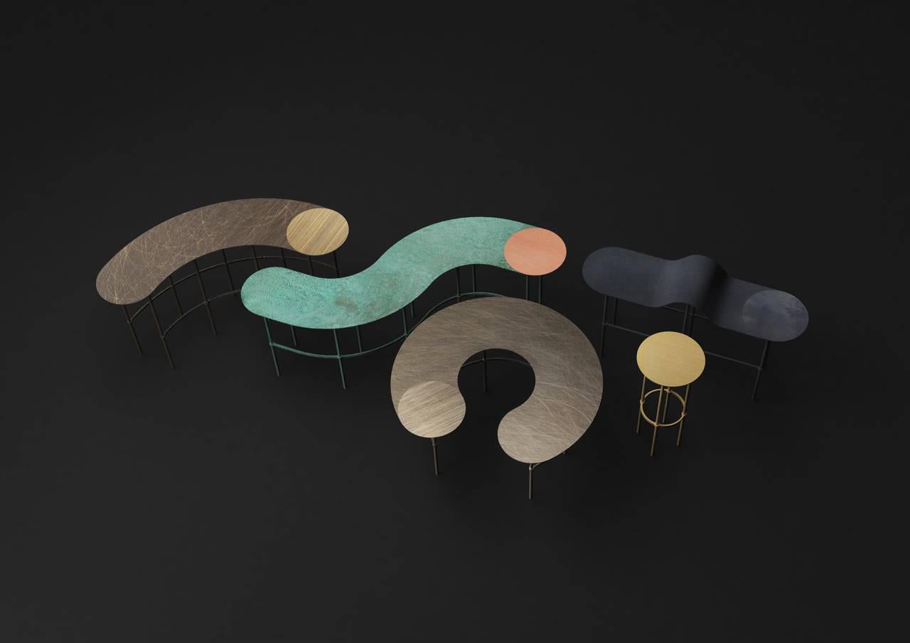 italien Table basse DeCastelli Scribble Bracket avec plateau en laiton de Francesca Lanzavecchia en vente