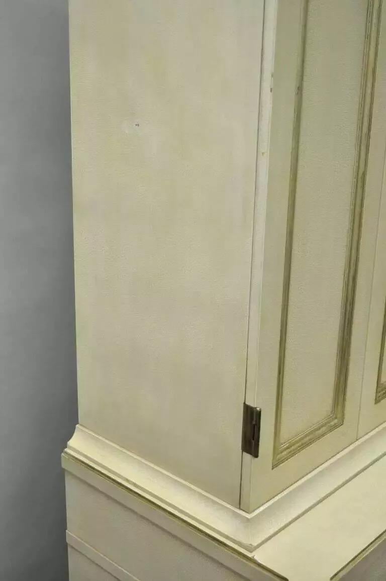 Decca - Armadio bar francese neoclassico in stile Luigi XVI, crema e oro (B) in vendita 1
