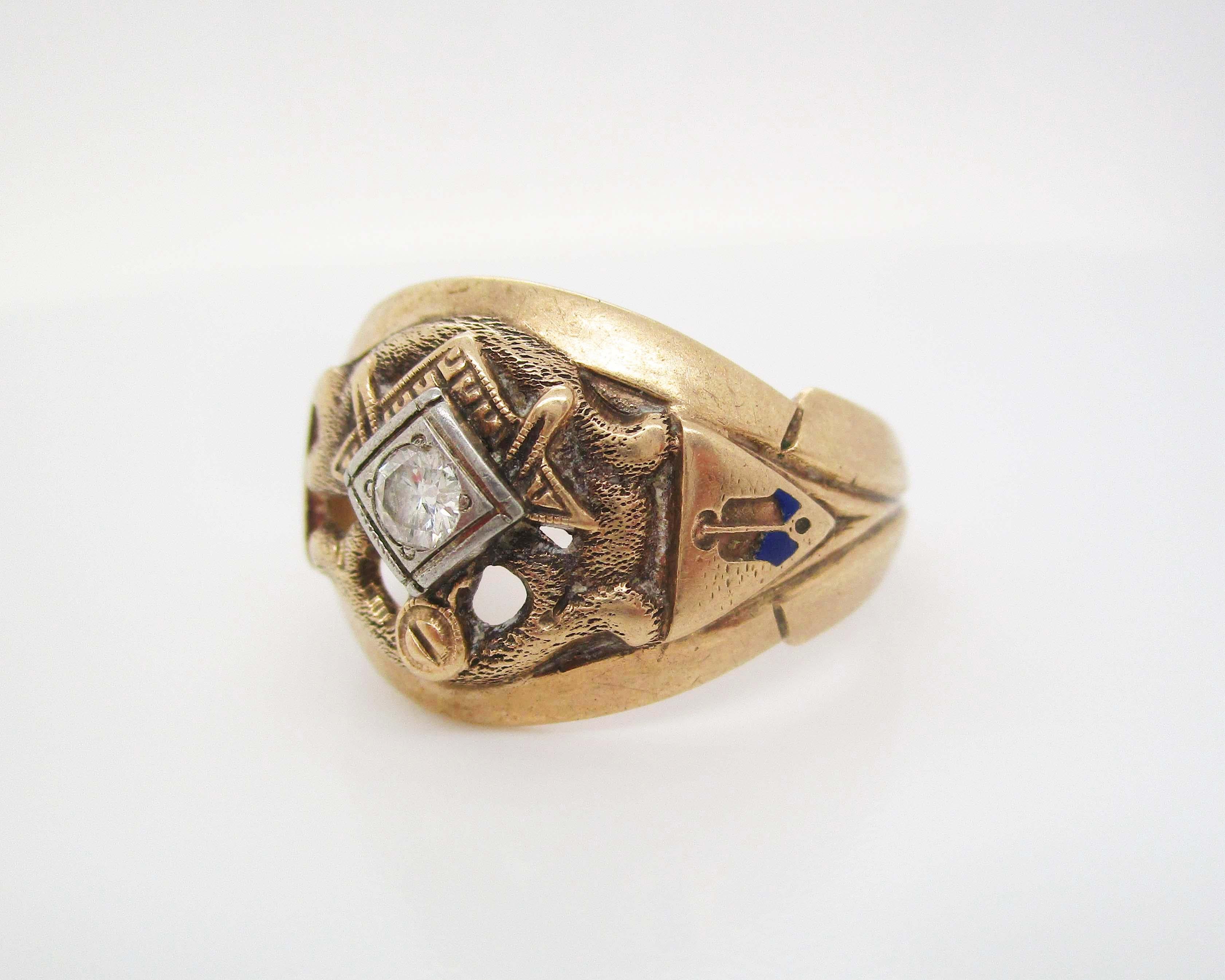 Art Deco Deco 10 Karat Yellow Gold Enamel Diamond Men’s Ring