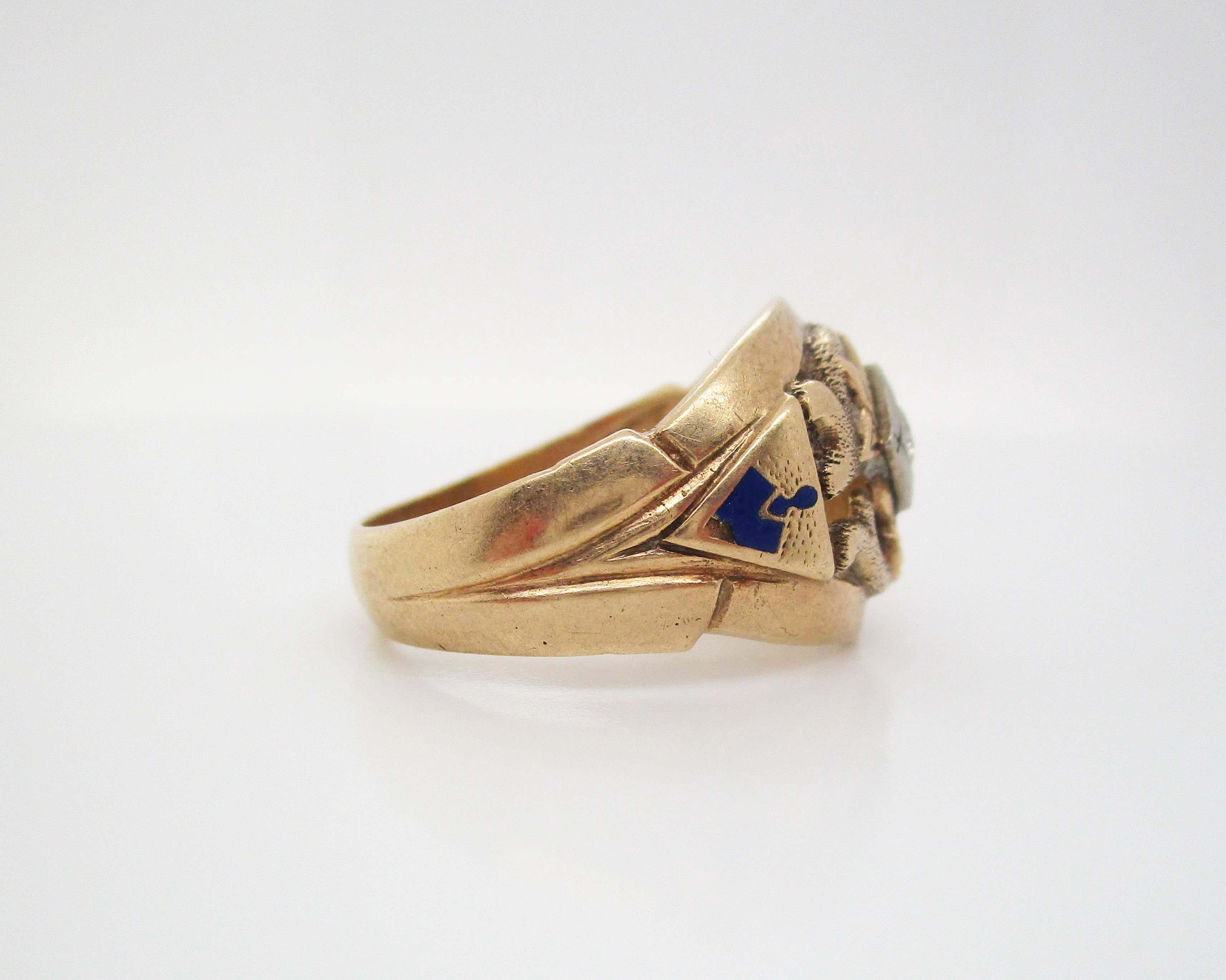 Round Cut Deco 10 Karat Yellow Gold Enamel Diamond Men’s Ring