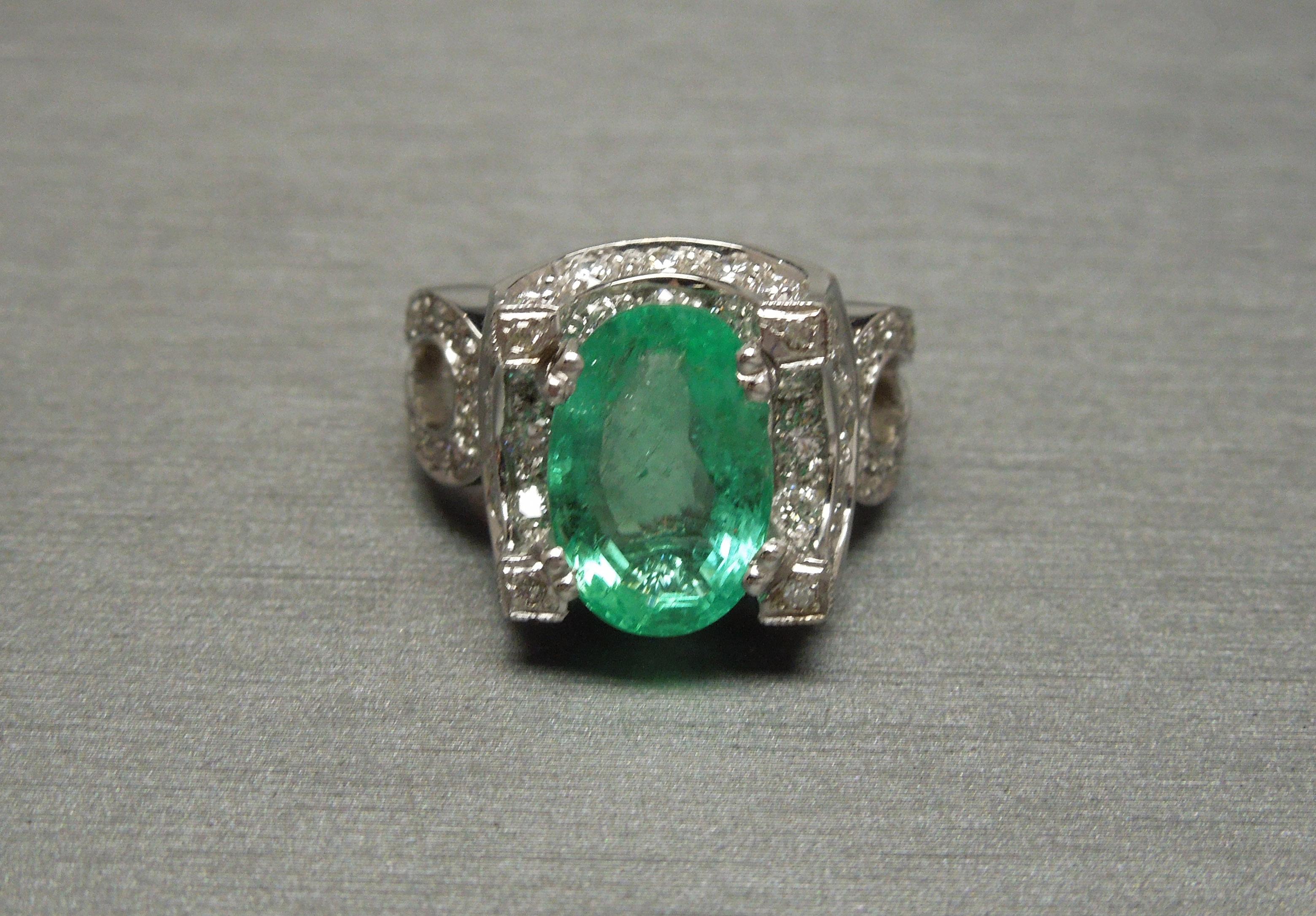 5 Carat Emerald Solitaire 18 Karat Halo Ring For Sale 1