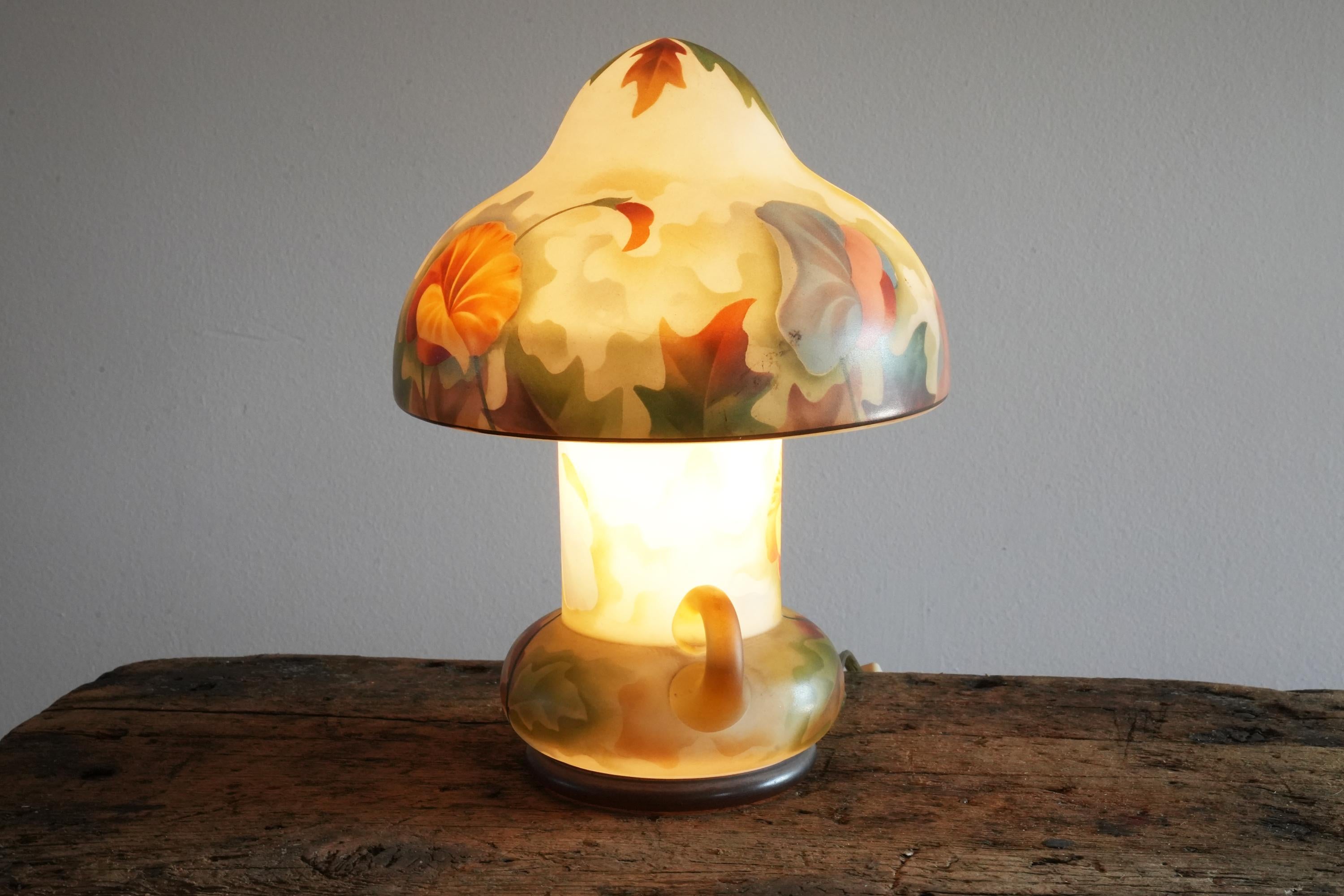 Deco Art Glass Table Lamp C. 1920s 1