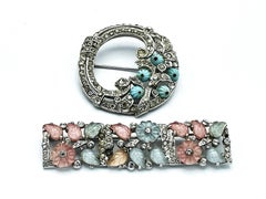 Deco Brooch in the shape of a circle, set with small rhinestones, USA 1940s