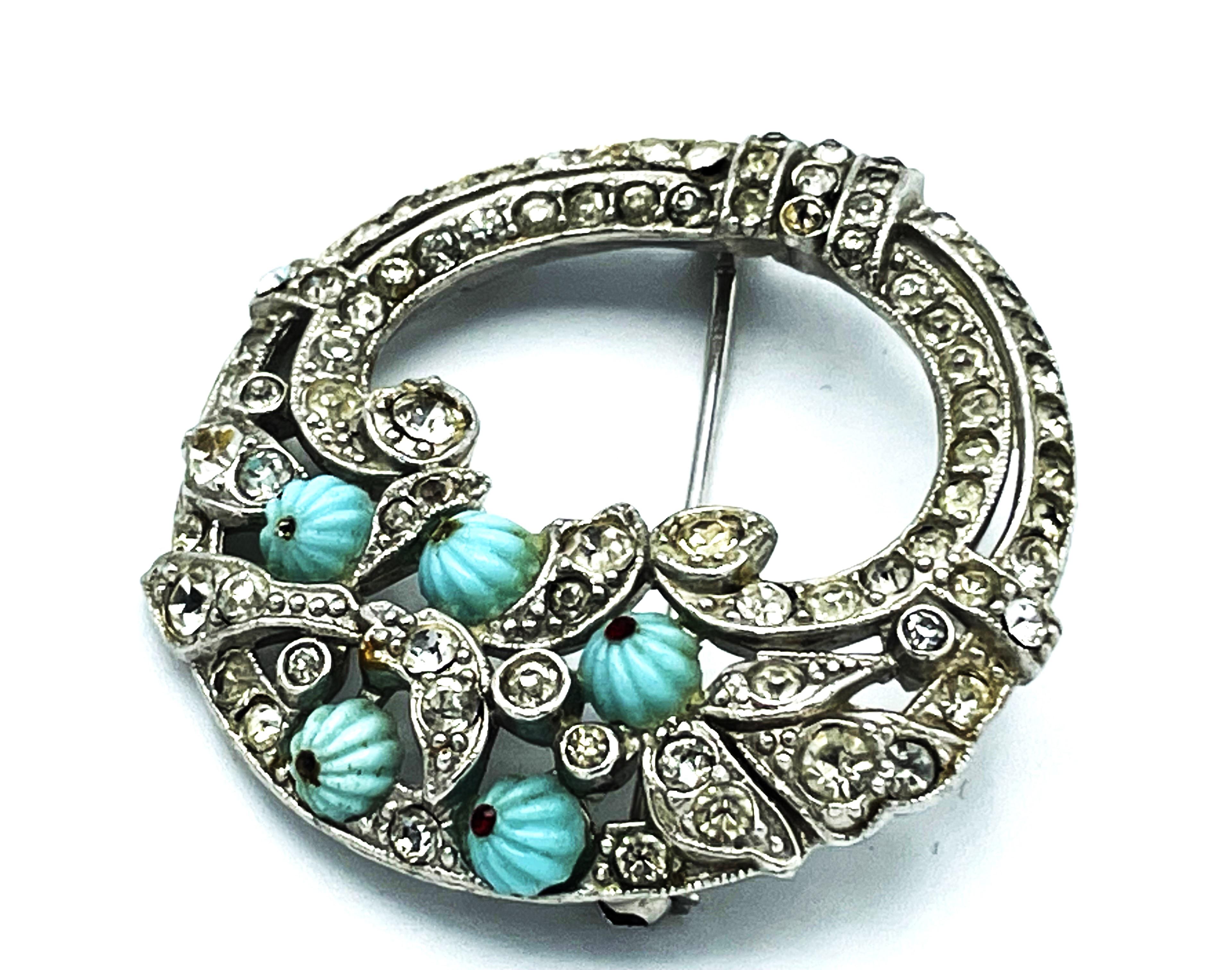 Women's Deco Brooch in the shape of a circle, set with small rhinestones, USA 1940s  For Sale