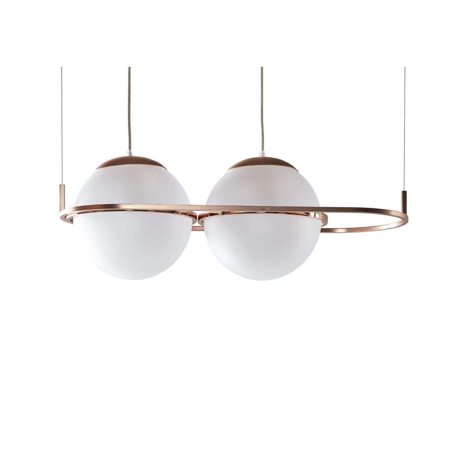 Decò ceiling lamp by Mingardo
Dimensions: D72.5 x W30 x H25 cm 
Materials: Matte and polished copper frame,blown glass.
Weight: 10 kg

Also Available in different finishes.

All our lamps can be wired according to each country. If sold to the