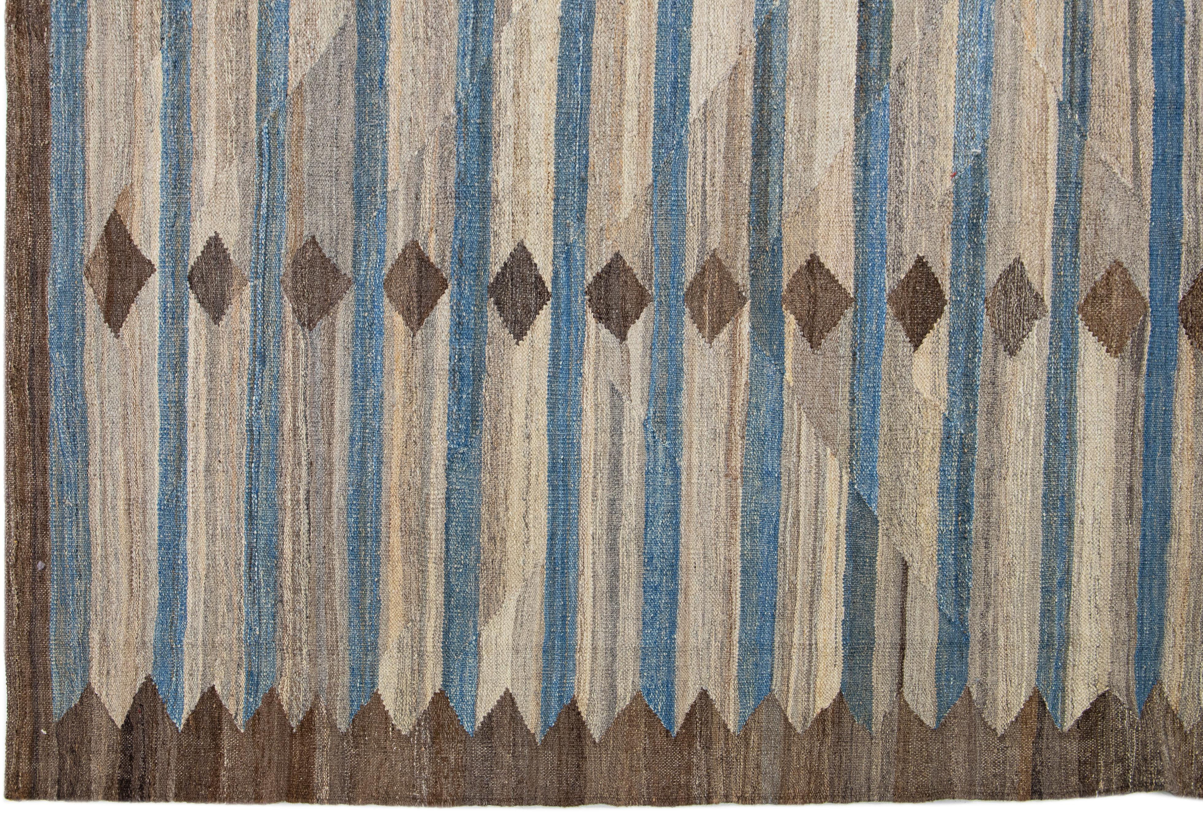 Deco Comteporary Kilim Wool Rug With Brown & Blue Geometric Design In New Condition For Sale In Norwalk, CT