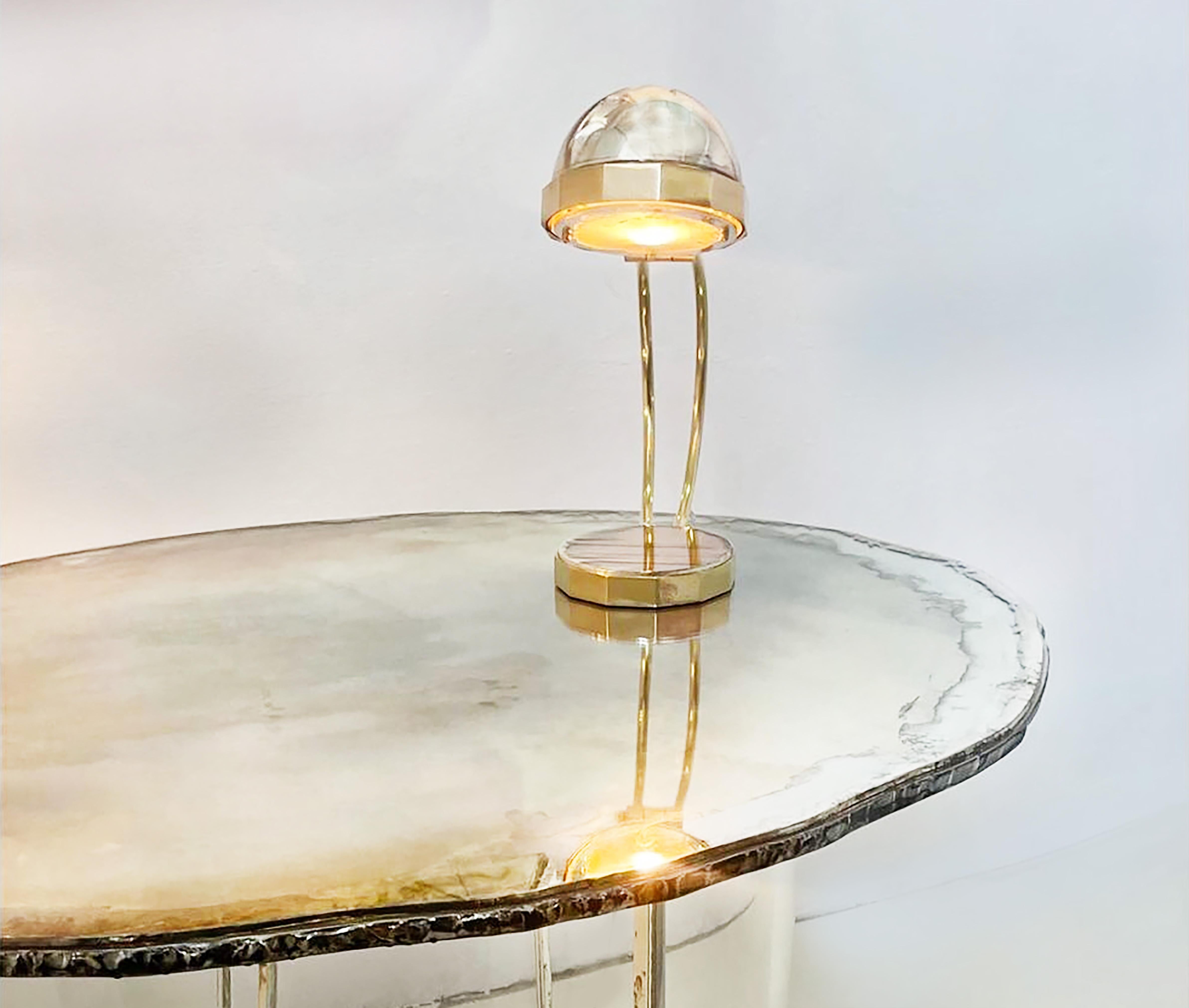 Lampe de table contemporaine 