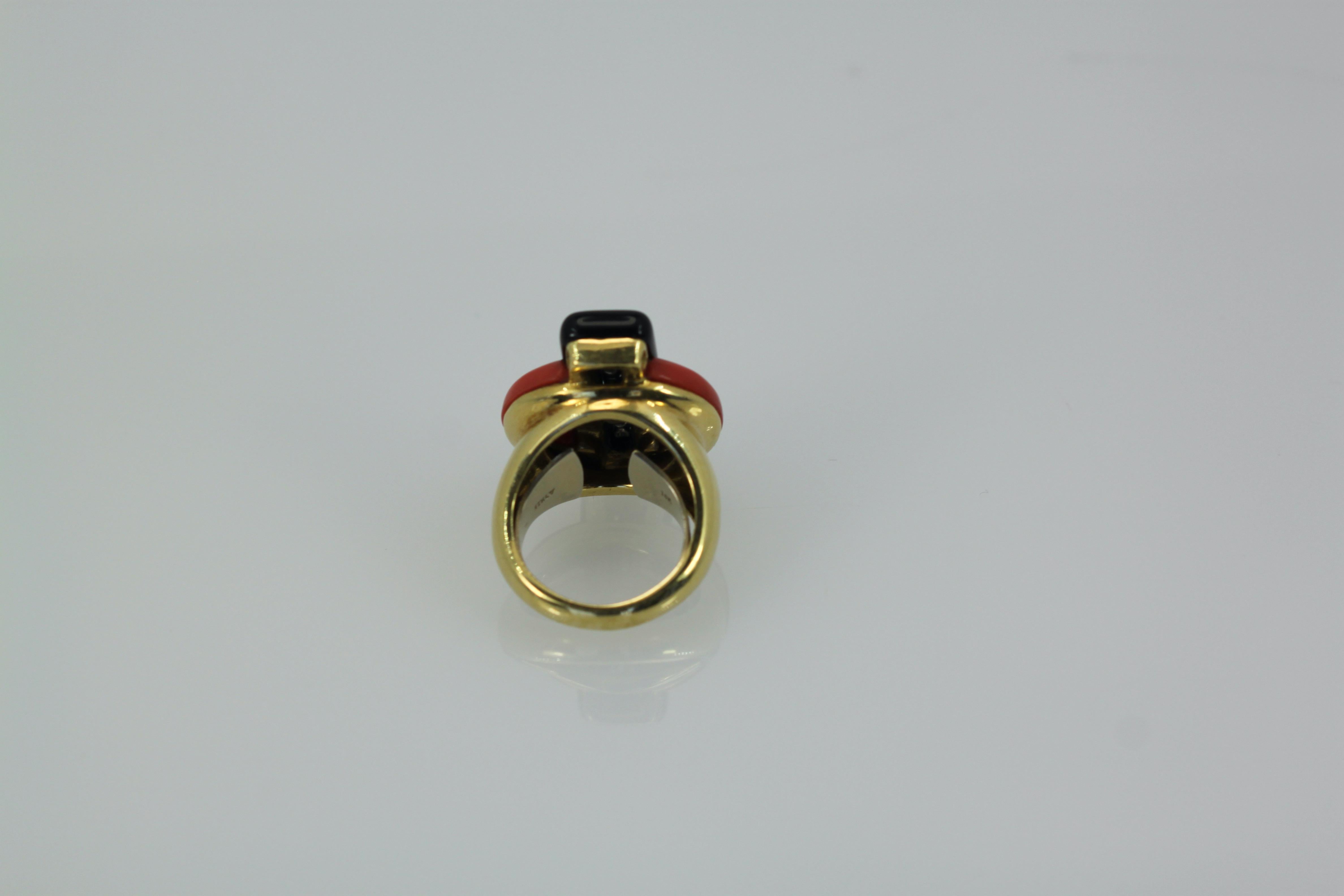 Deco Coral Onyx Diamond Ring 18K For Sale 5