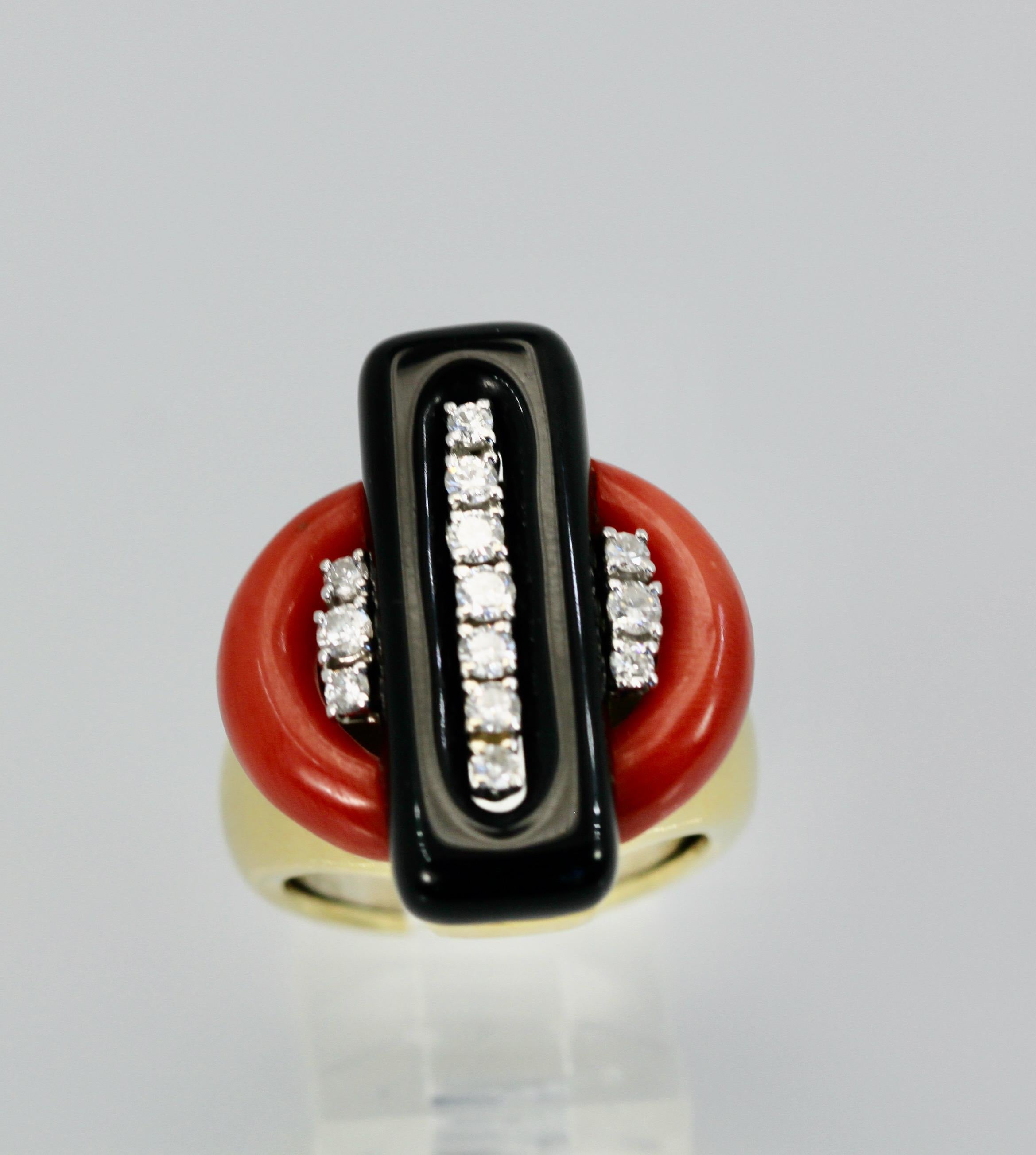 Deco Coral Onyx Diamond Ring 18K For Sale 3