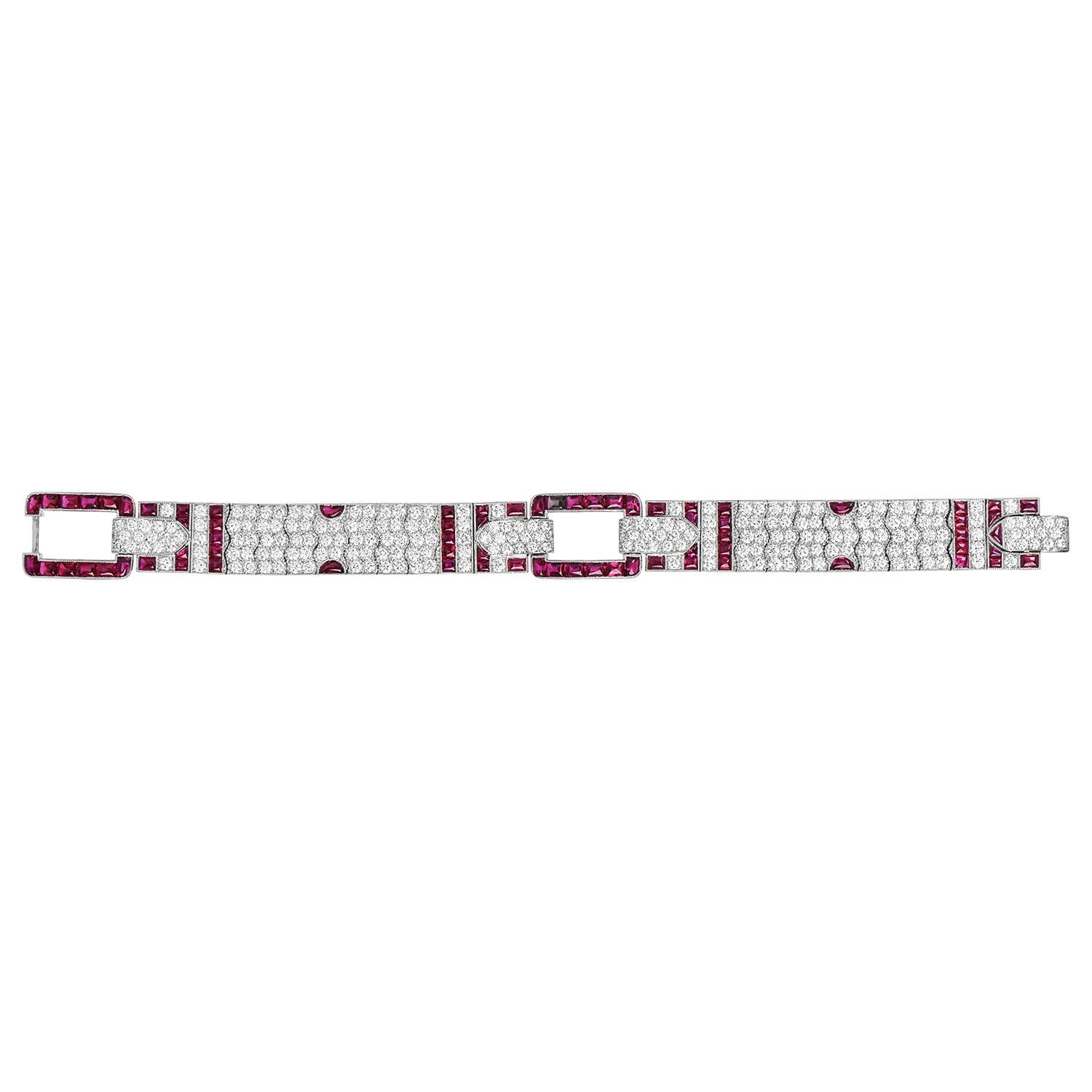 Kwiat Deco, bracelet à maillons géométriques en platine, rubis et diamants 26,34 carats poids total Pour femmes en vente