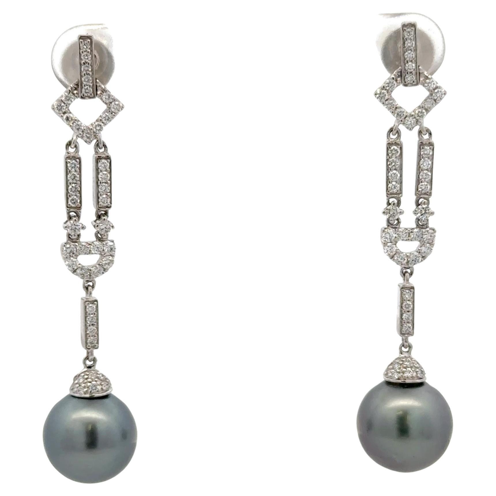 Orecchini Deco con diamante a goccia di Tahiti 0,72 carati in oro bianco 18 carati 11-12 mm in vendita