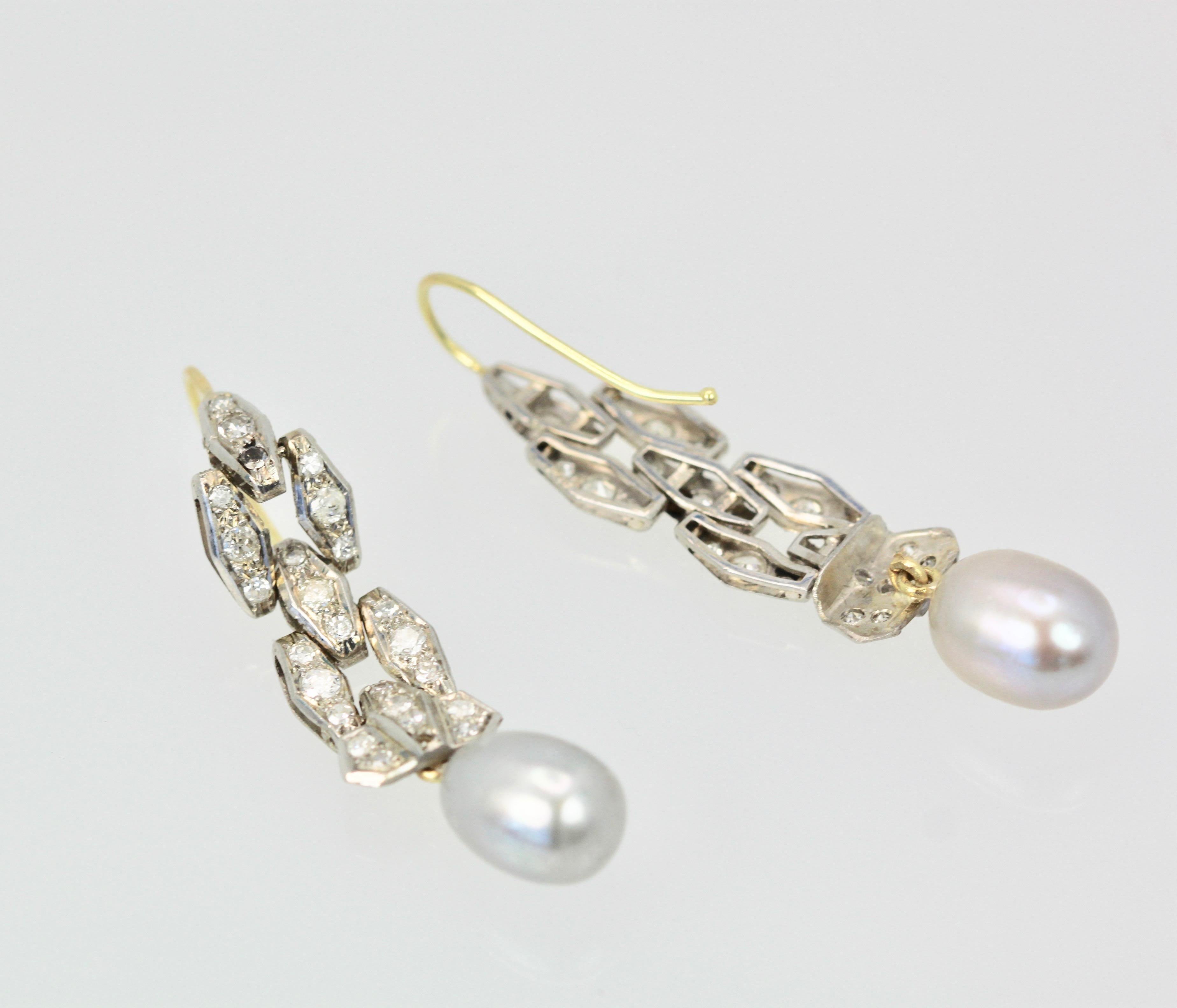 Art Deco Diamant-Perlen-Tropfen-Ohrringe aus Platin und 14 Karat Gold 2