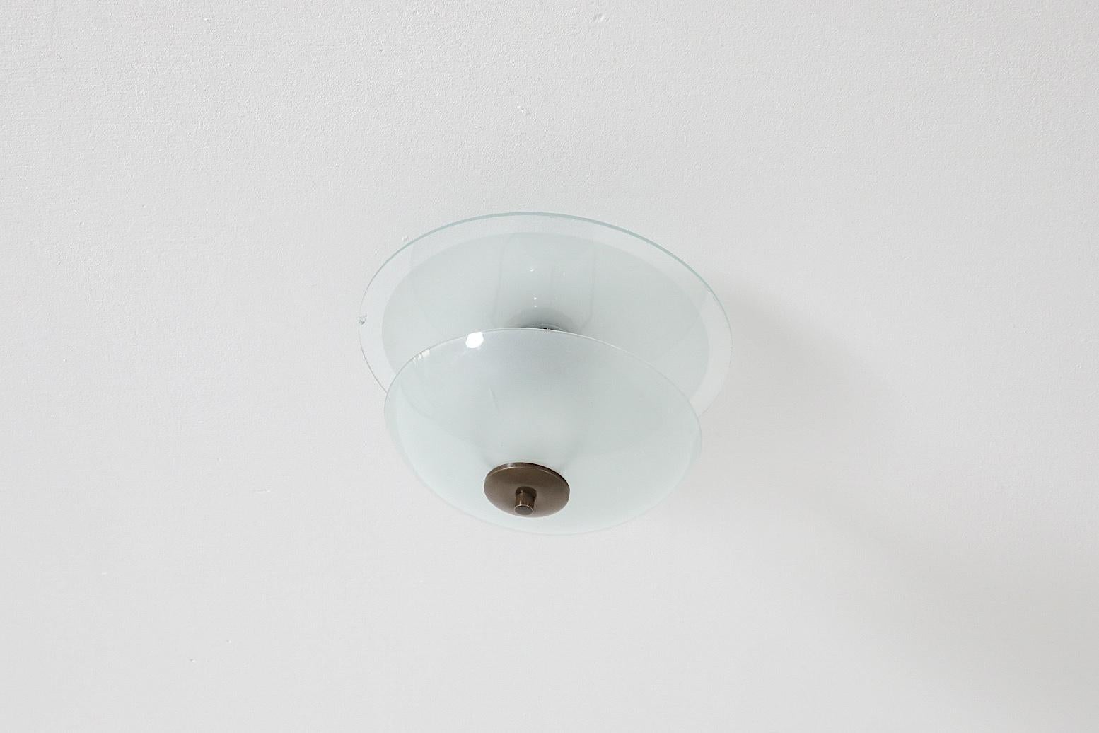 Olandese Plafoniera Deco a Rondelle in Vetro Doppio con Ferramenta in Ottone in vendita