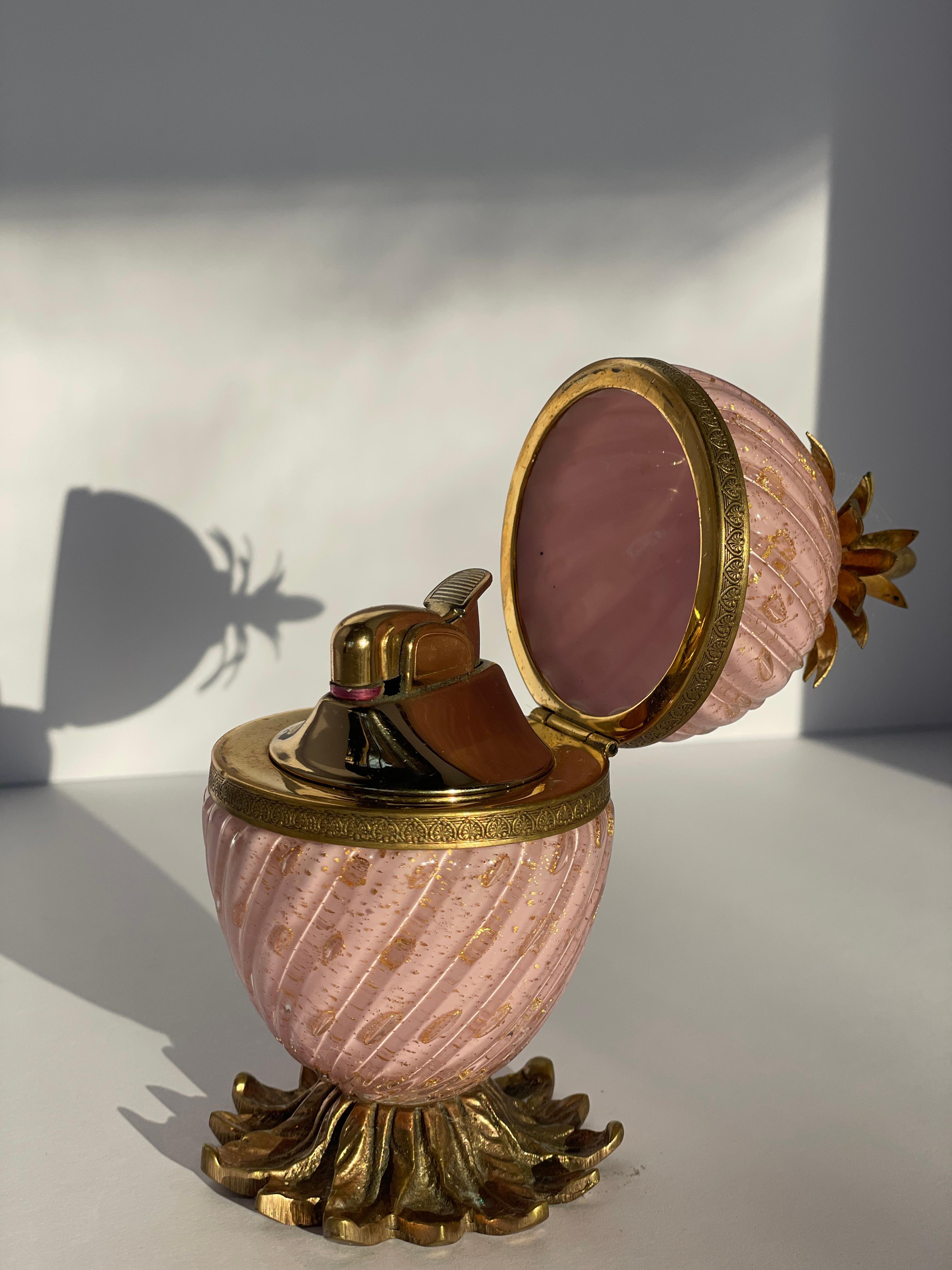 Deco Hollywood Regency Encendedor Piña Rosa de Cristal de Murano Latón Aventurina Dorado Tallado en venta