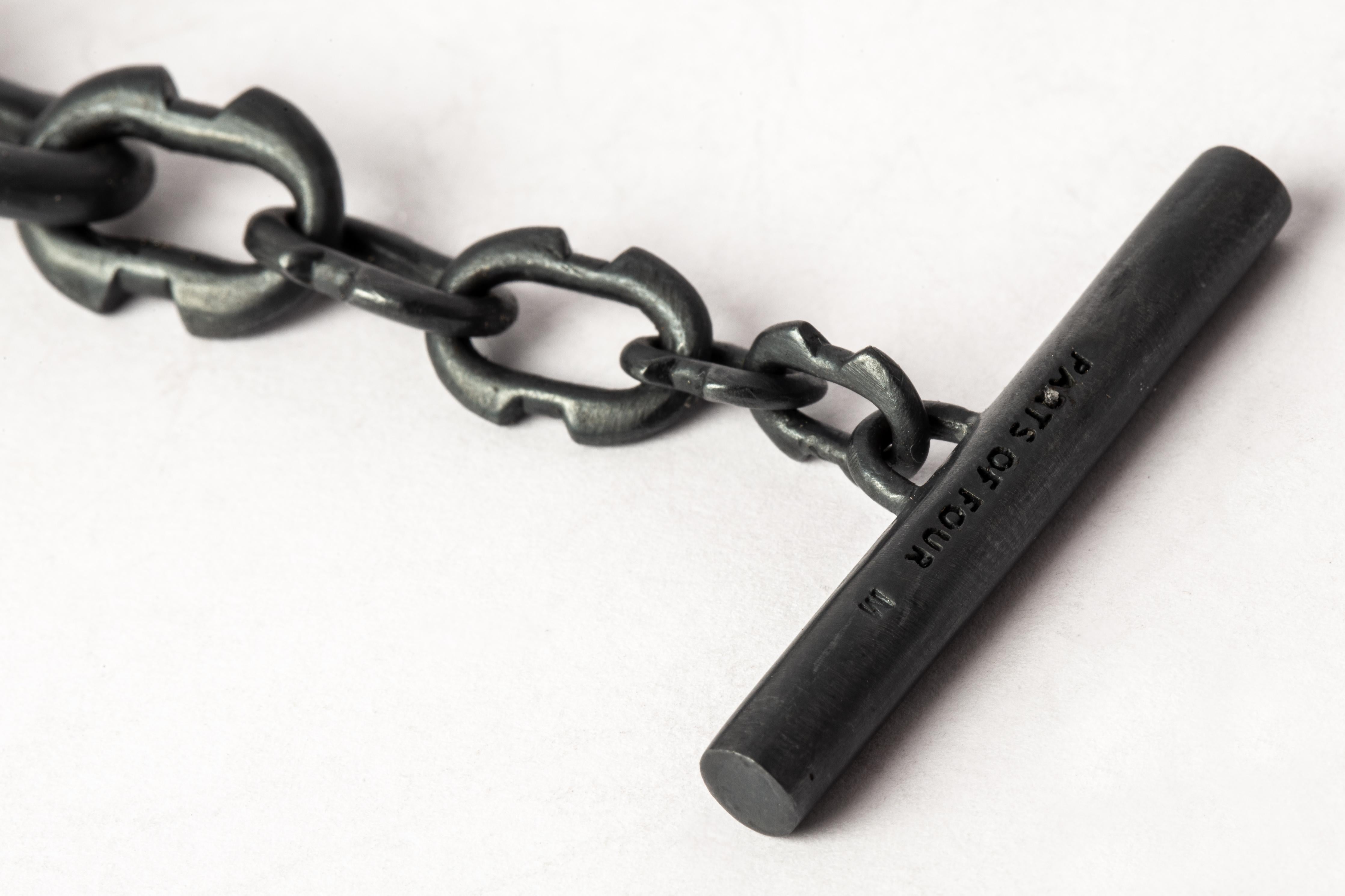 Deco Link Toggle Chain Bracelet (Small Links, KA) For Sale 2