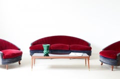 Decò living room set with curved shapes