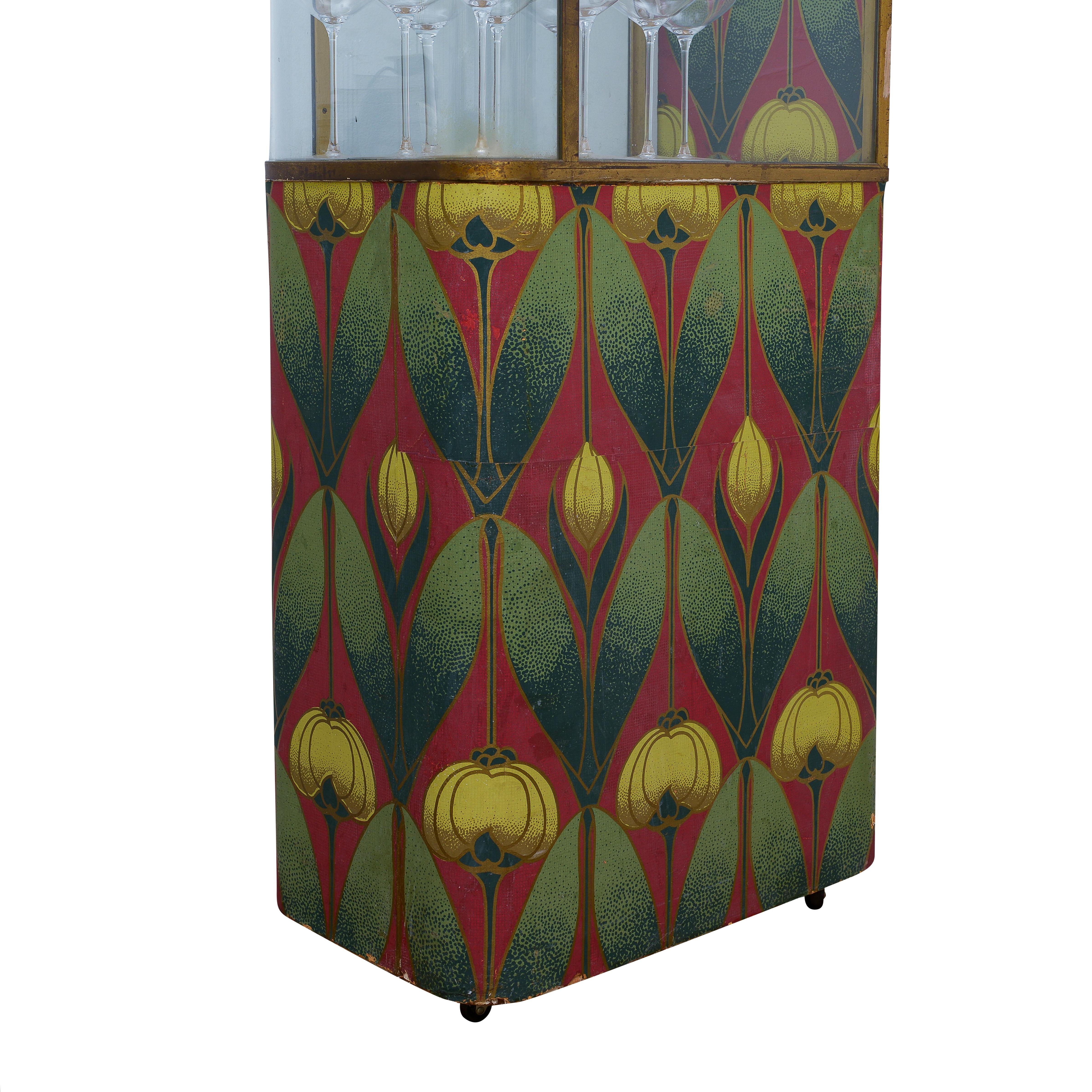 Vitrina Deco Mágica de Latón y Cristal Años 30 Art Decó en venta