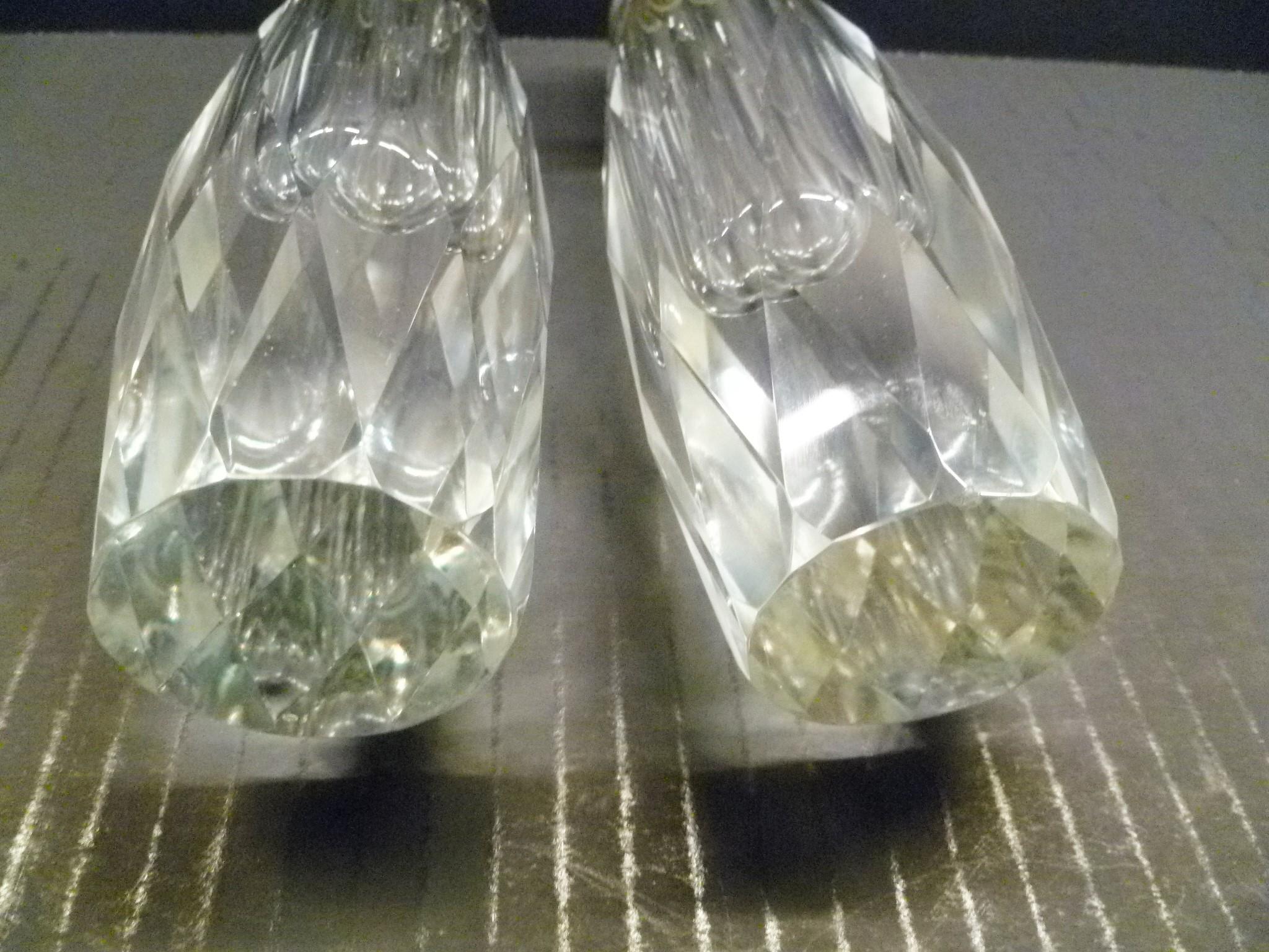 Salière et moulin à poivre en cristal taillé moderne Art Déco Bon état - En vente à Miami, FL