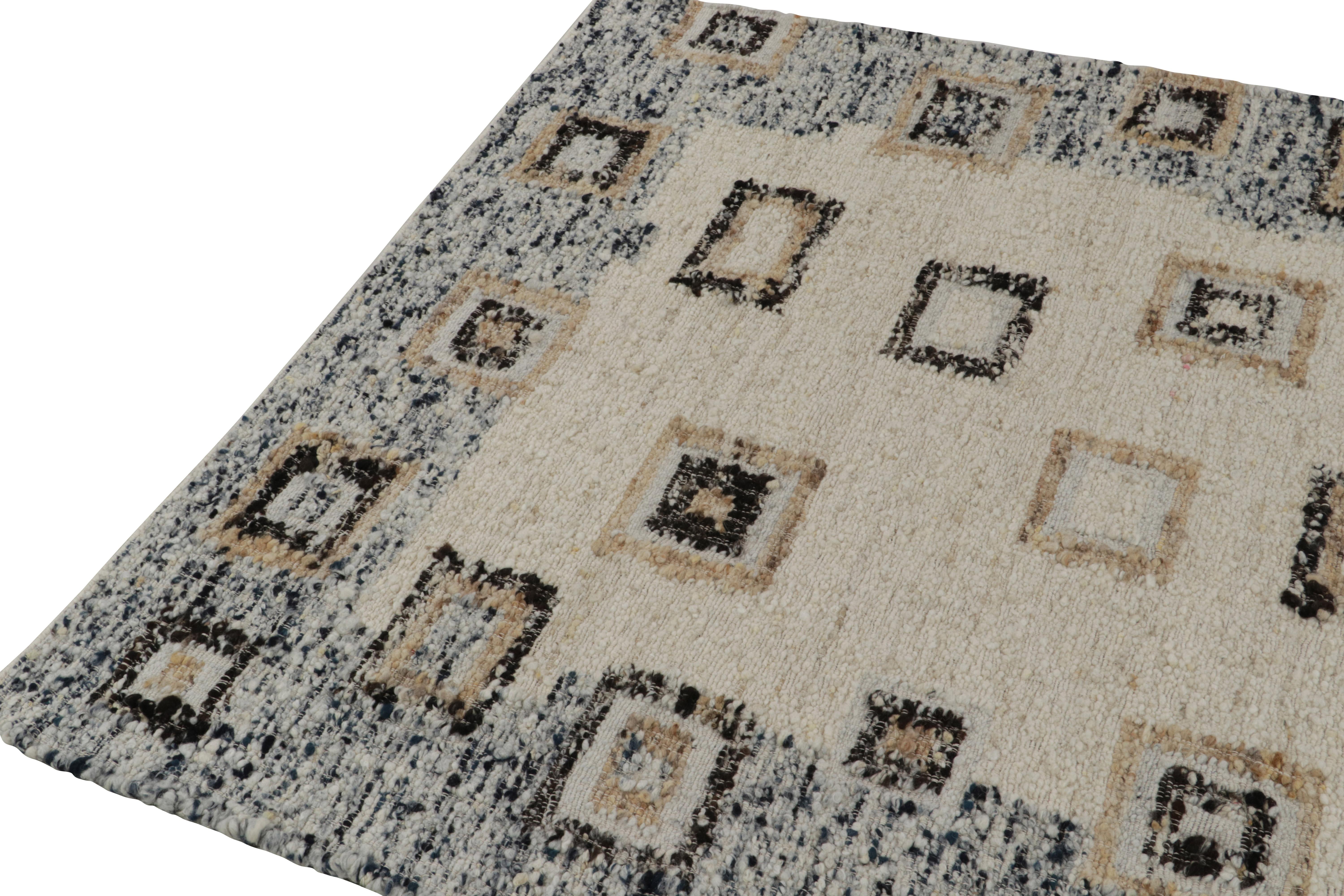 Rug & Kilim's Deco Modern Kilim Rug in White, Blue Border, Geometric Patterns In New Condition For Sale In Long Island City, NY