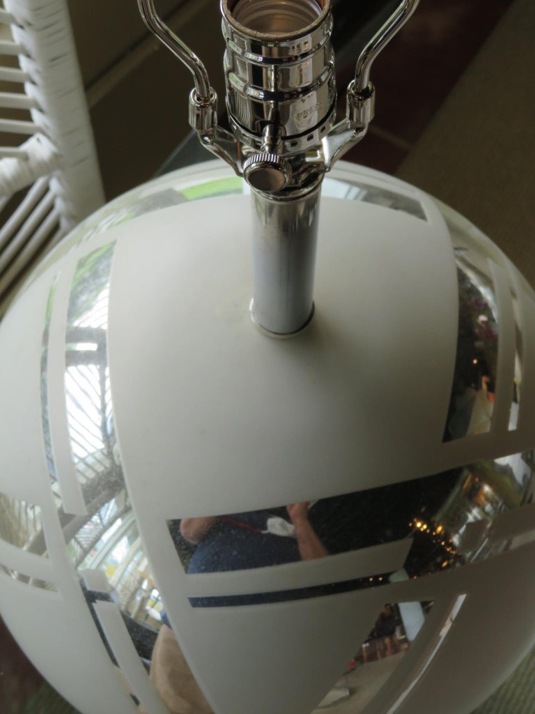 Deco Modern Round Mirrored Glass Table Lamp 1970s For Sale 2