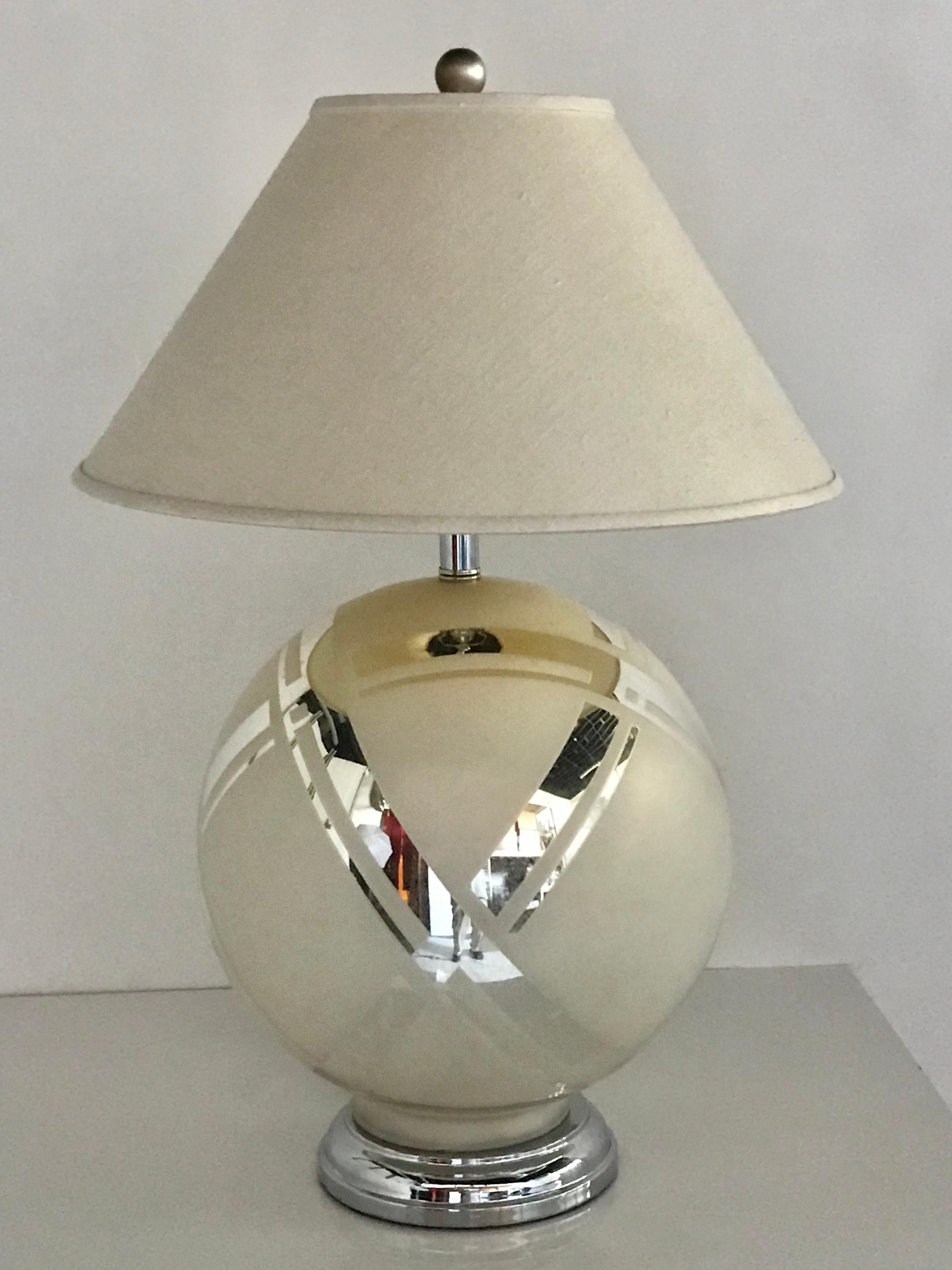 Art Deco Deco Modern Round Mirrored Glass Table Lamp 1970s