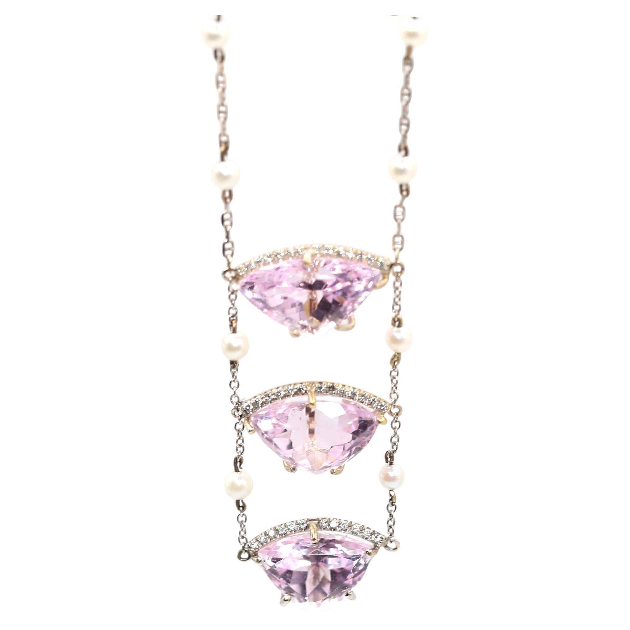 Collier déco avec pendentif en Morganite et diamants, or blanc, 1935 en vente