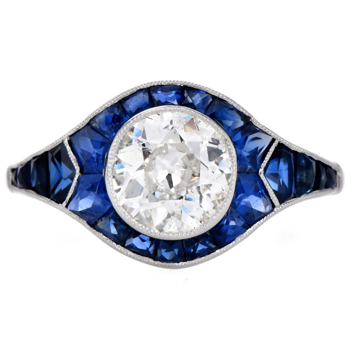 Anello di fidanzamento Deco Old Cut Diamond 2.47cttw con zaffiro e aureola in platino in vendita 1