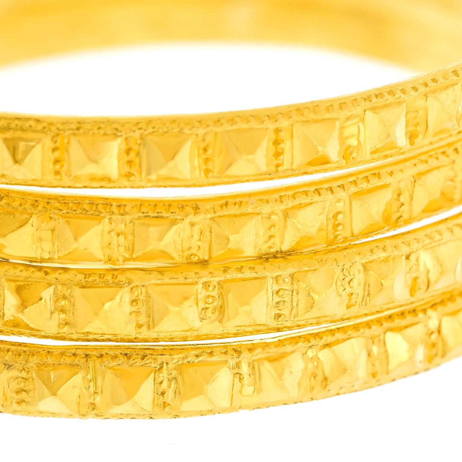 Période déco Mogul Ensemble de  Quatre bracelets en or 22k Excellent état - En vente à Litchfield, CT