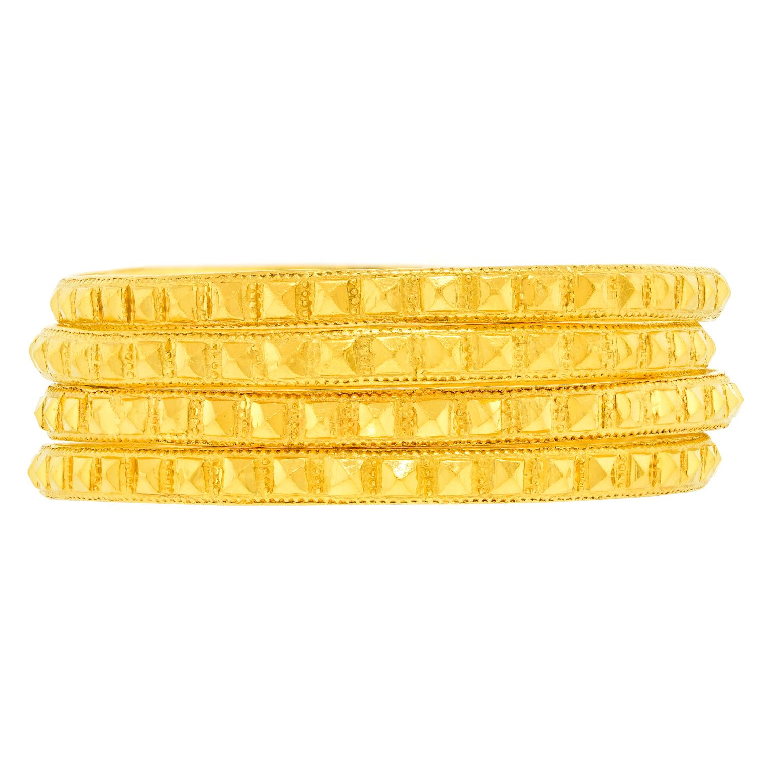 Période déco Mogul Ensemble de  Quatre bracelets en or 22k en vente 1
