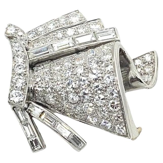 Deco Platinum Brooch Set with 1.0ct of F/VS Baguette + 1.5ct of Round Diamonds For Sale