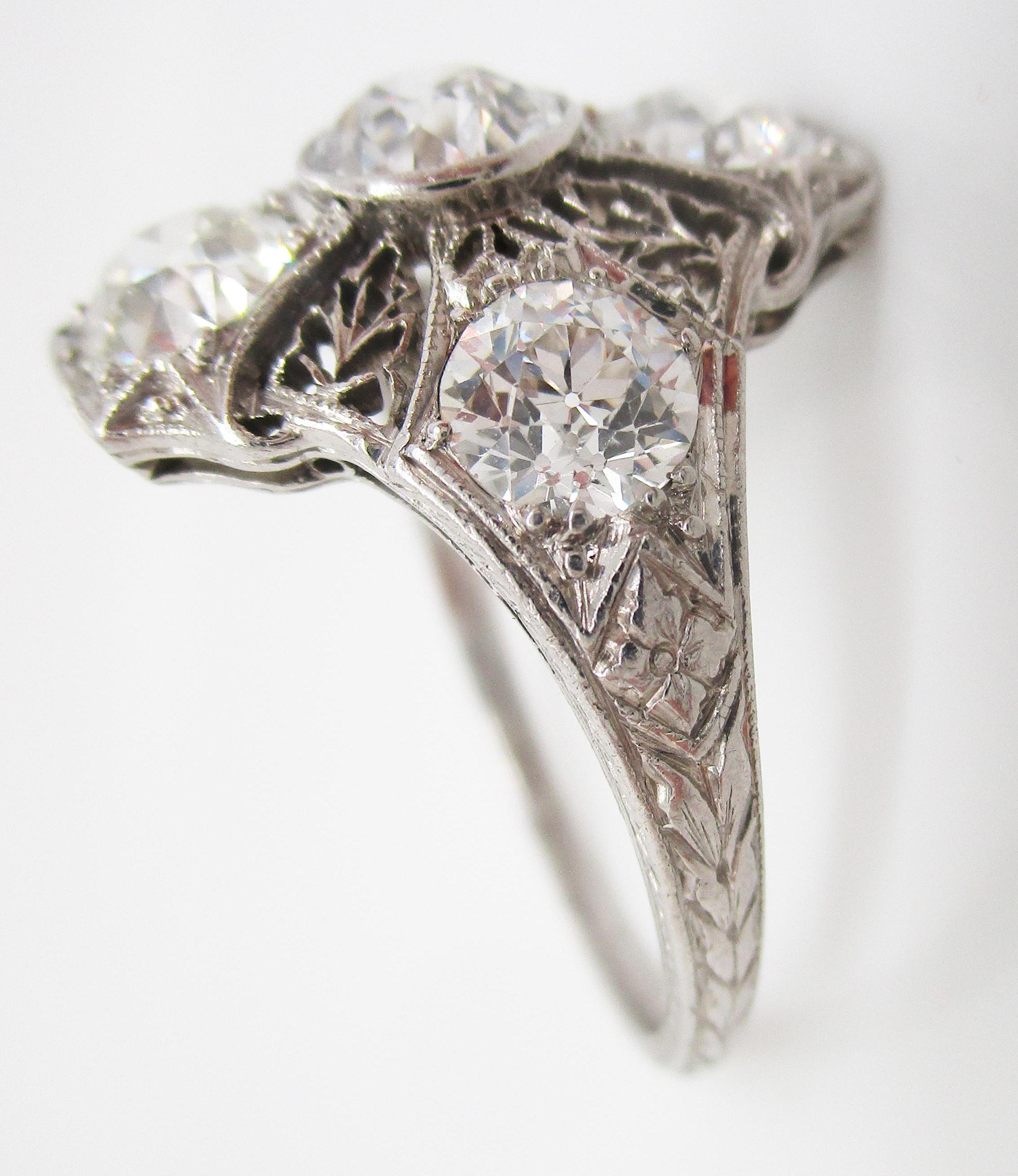 Filigraner Platinring mit 3 Karat Diamanten im europäischen Schliff, Deko-Stil, Größe 8,5 im Zustand „Hervorragend“ im Angebot in Lexington, KY