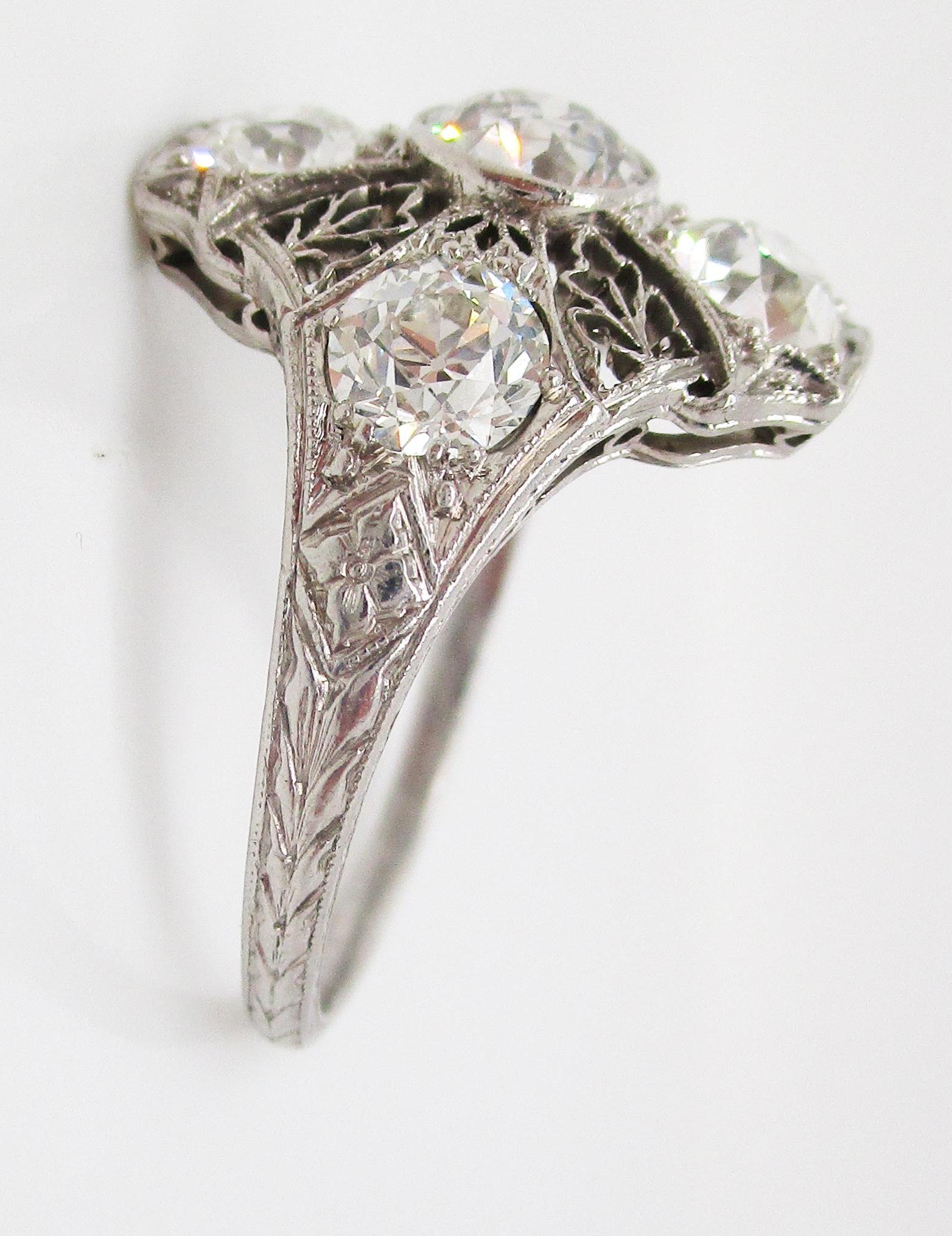 Filigraner Platinring mit 3 Karat Diamanten im europäischen Schliff, Deko-Stil, Größe 8,5 im Angebot 1