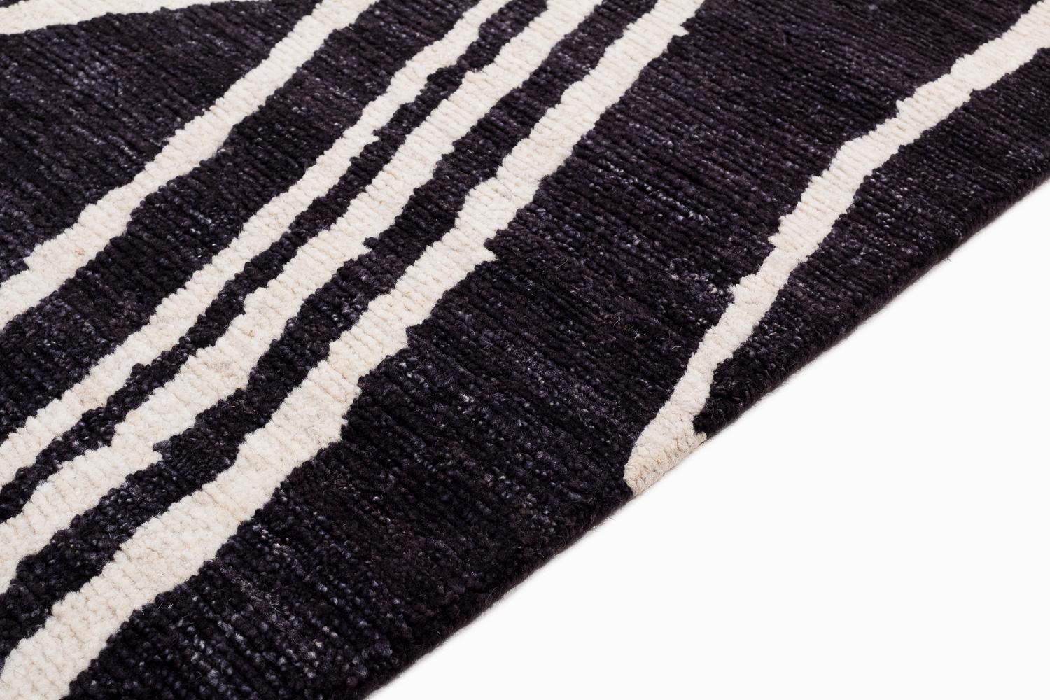 Tappeto d'artista Deco Polygon by Carini Carpets x Michelle Weinberg in lana ritagliata in vendita 6