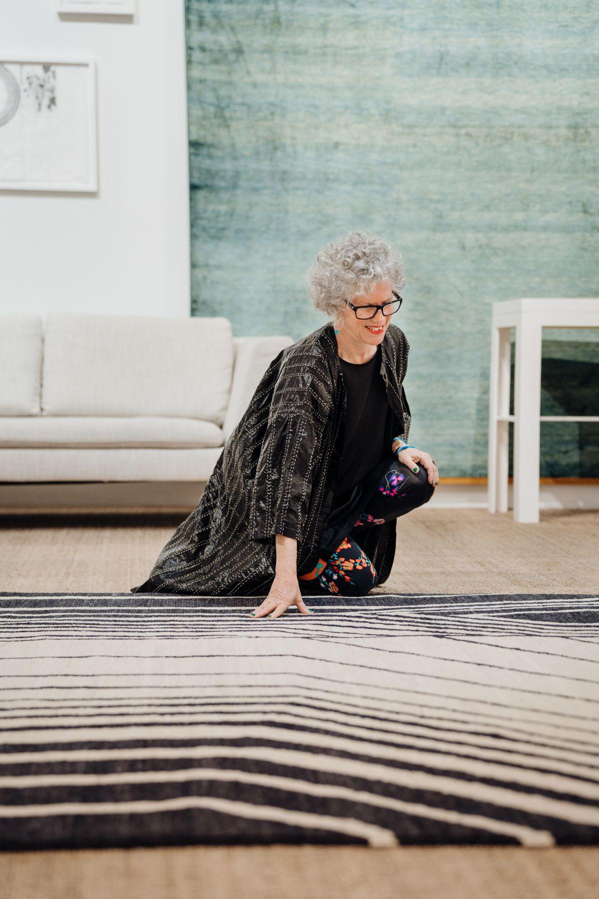 Nepalese Tappeto d'artista Deco Polygon by Carini Carpets x Michelle Weinberg in lana ritagliata in vendita