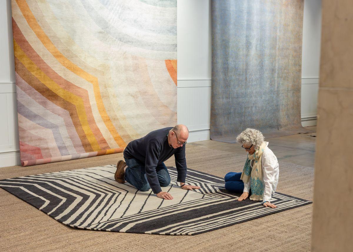 Tappeto d'artista Deco Polygon by Carini Carpets x Michelle Weinberg in lana ritagliata in vendita 1